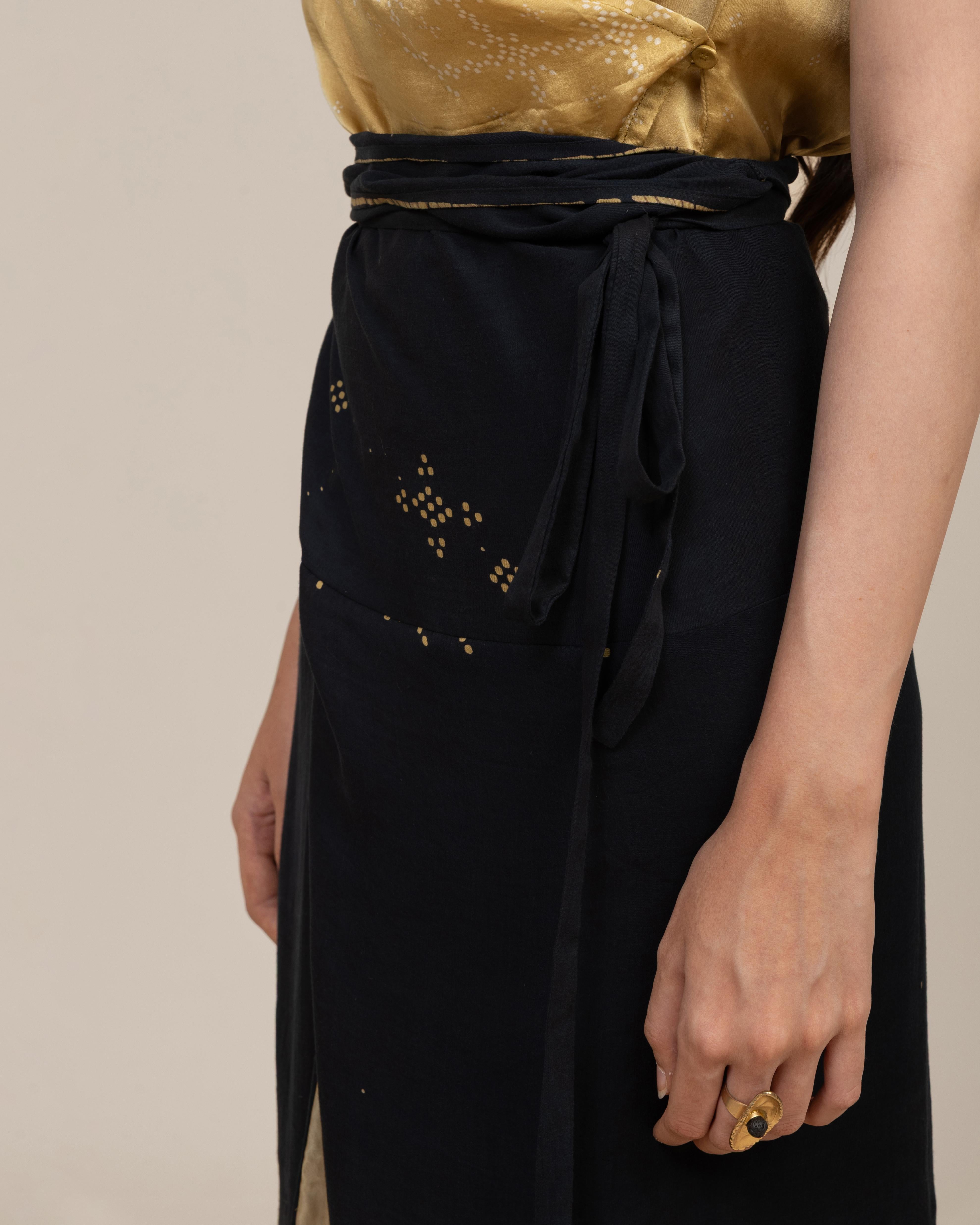 SUKKHA CITTA | ANGKASA - Knot Skirt