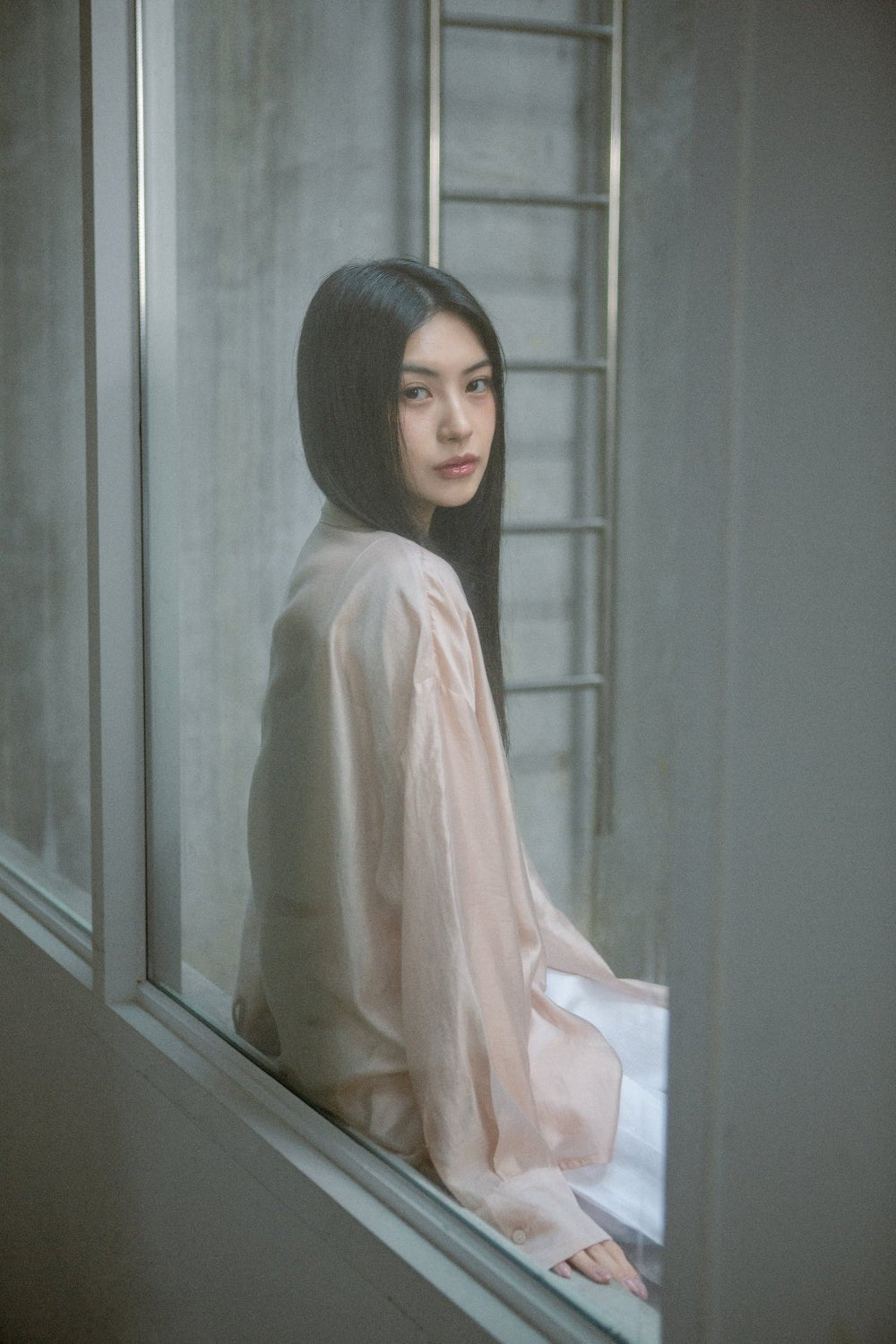 SAERO COLLECTIVE | Malgeun Tencel Shirt | Champagne