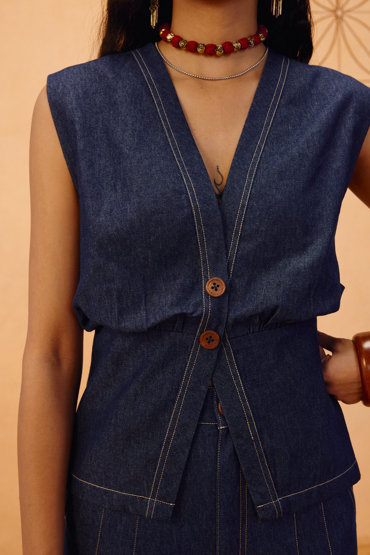 SUI | The Timeless Sustainable Denim Waistcoat