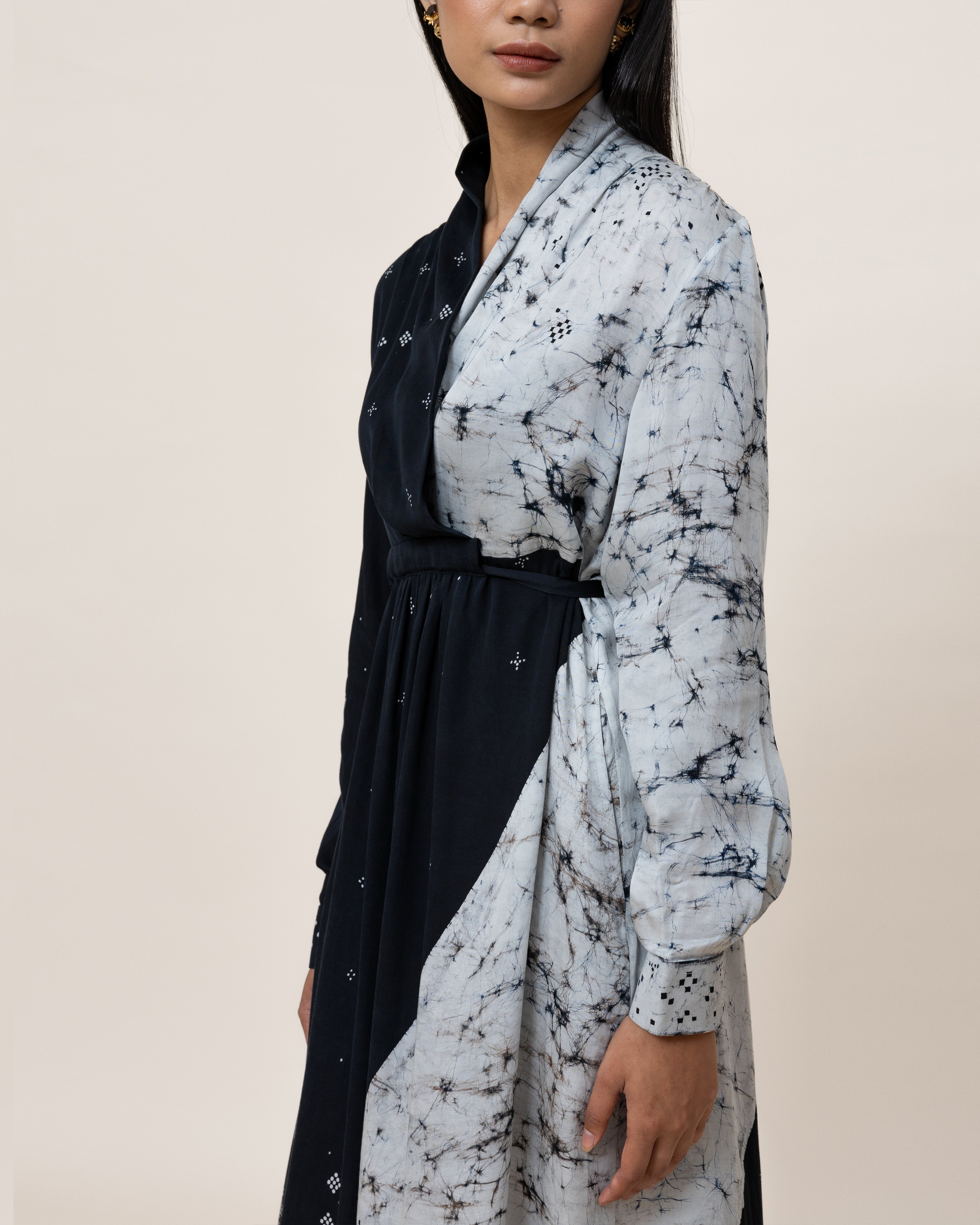 SUKKHA CITTA | ANGKASA - Long Sleeves Evening Dress