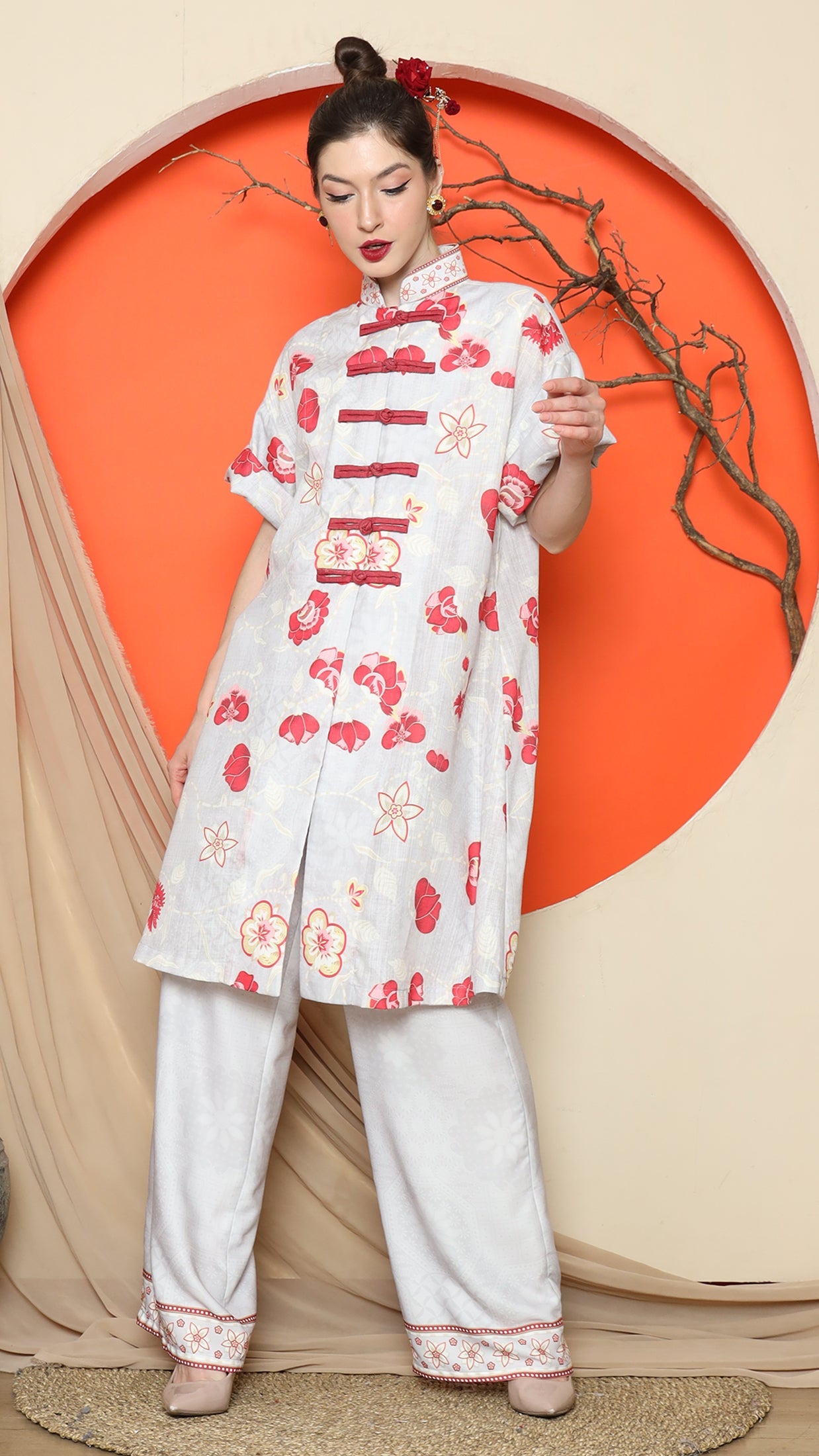 KANZI COLLECTION | Grey Floral Cheongsam Pant Set