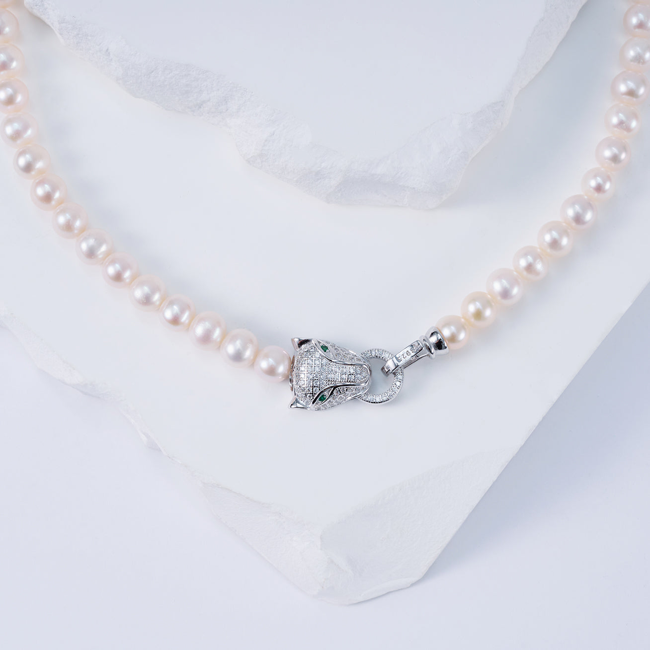 PEARLY LUSTRE | Freshwater Pearl Necklace WN00042 | SAFARI