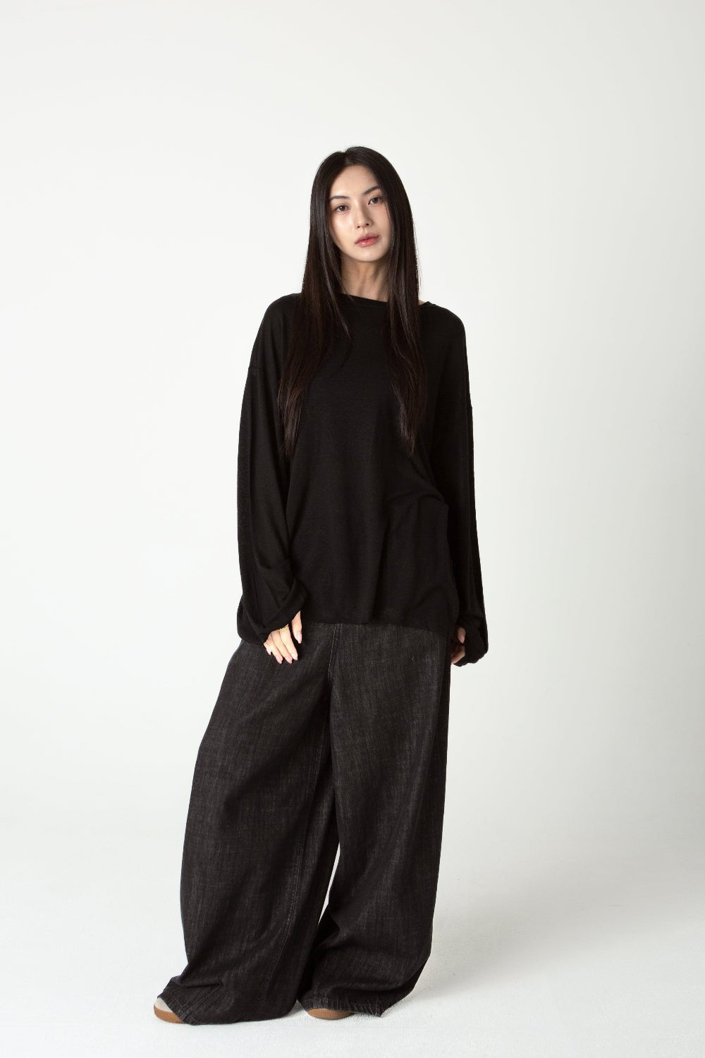 SAERO COLLECTIVE | Myeon Long Sleeve Top | Black