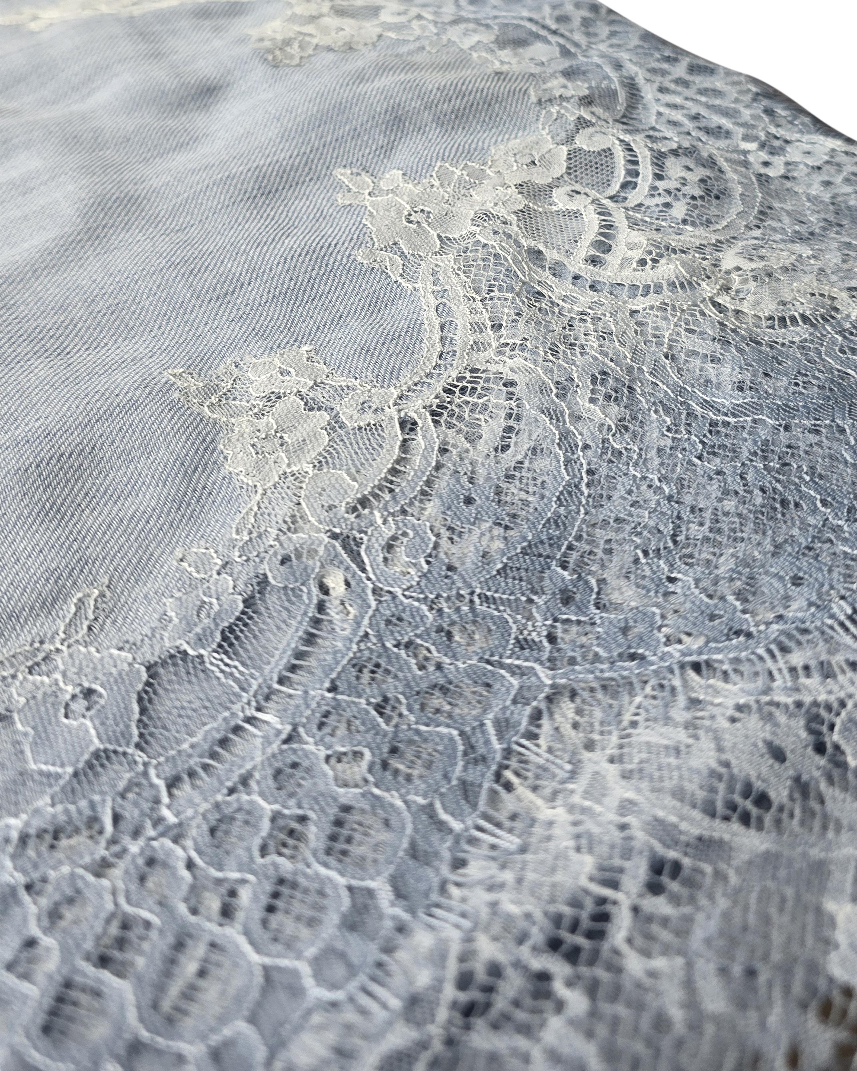 QUEENMARK | AN Ombre Lace Assorted - Sky Blue