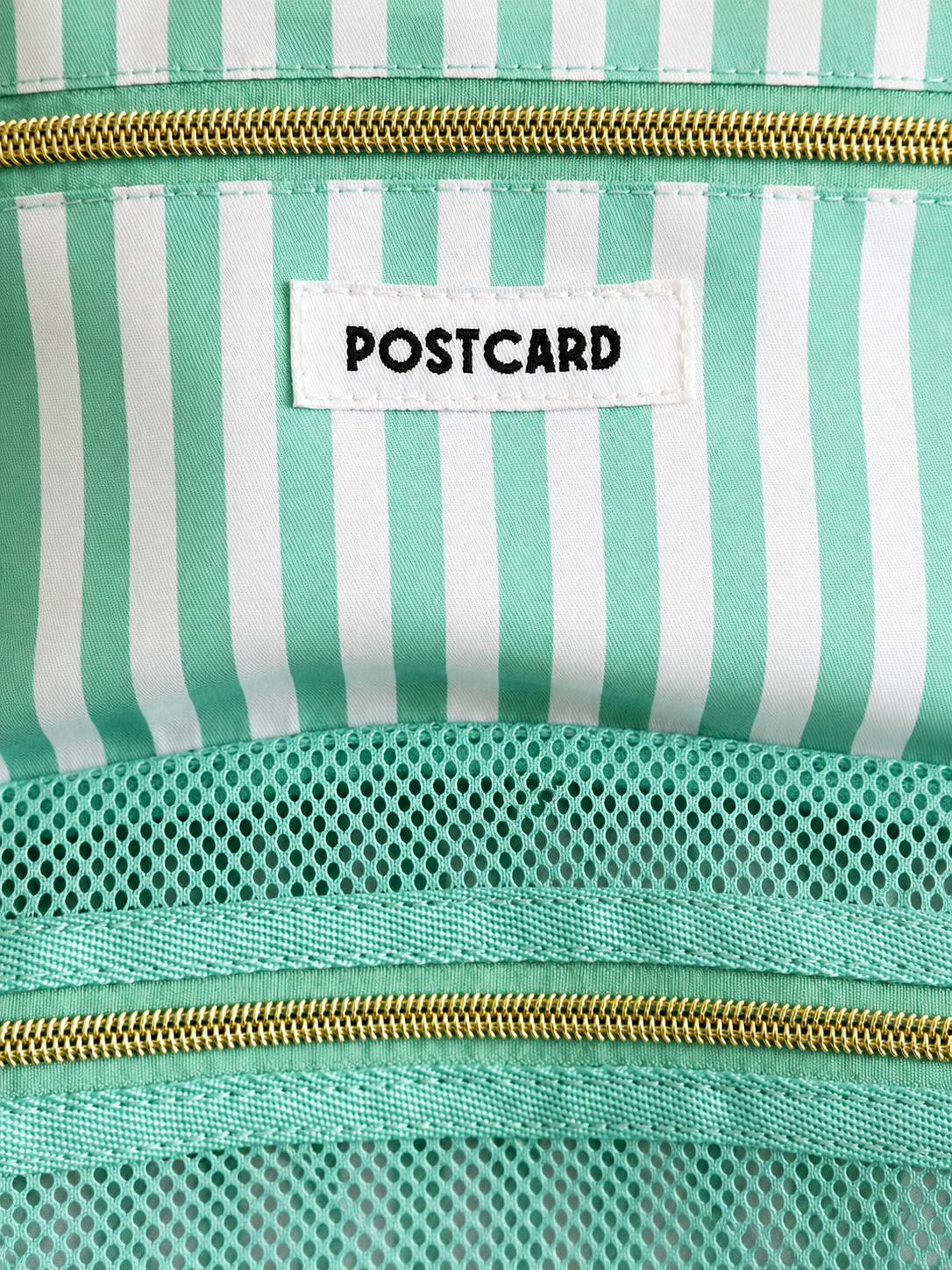POSTCARD | The Layover Pouch