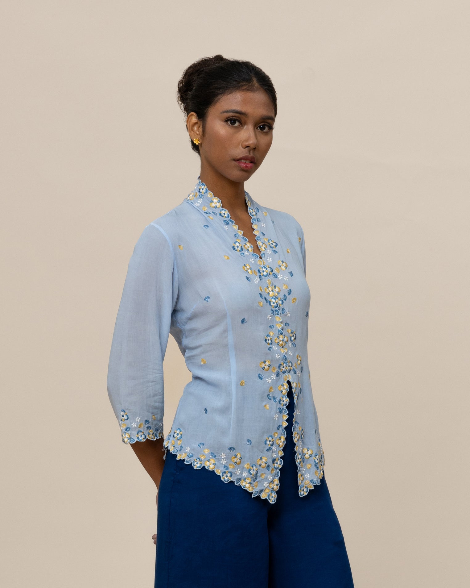 SUKKHA CITTA | SERIBU BUNGA - Kebaya Top