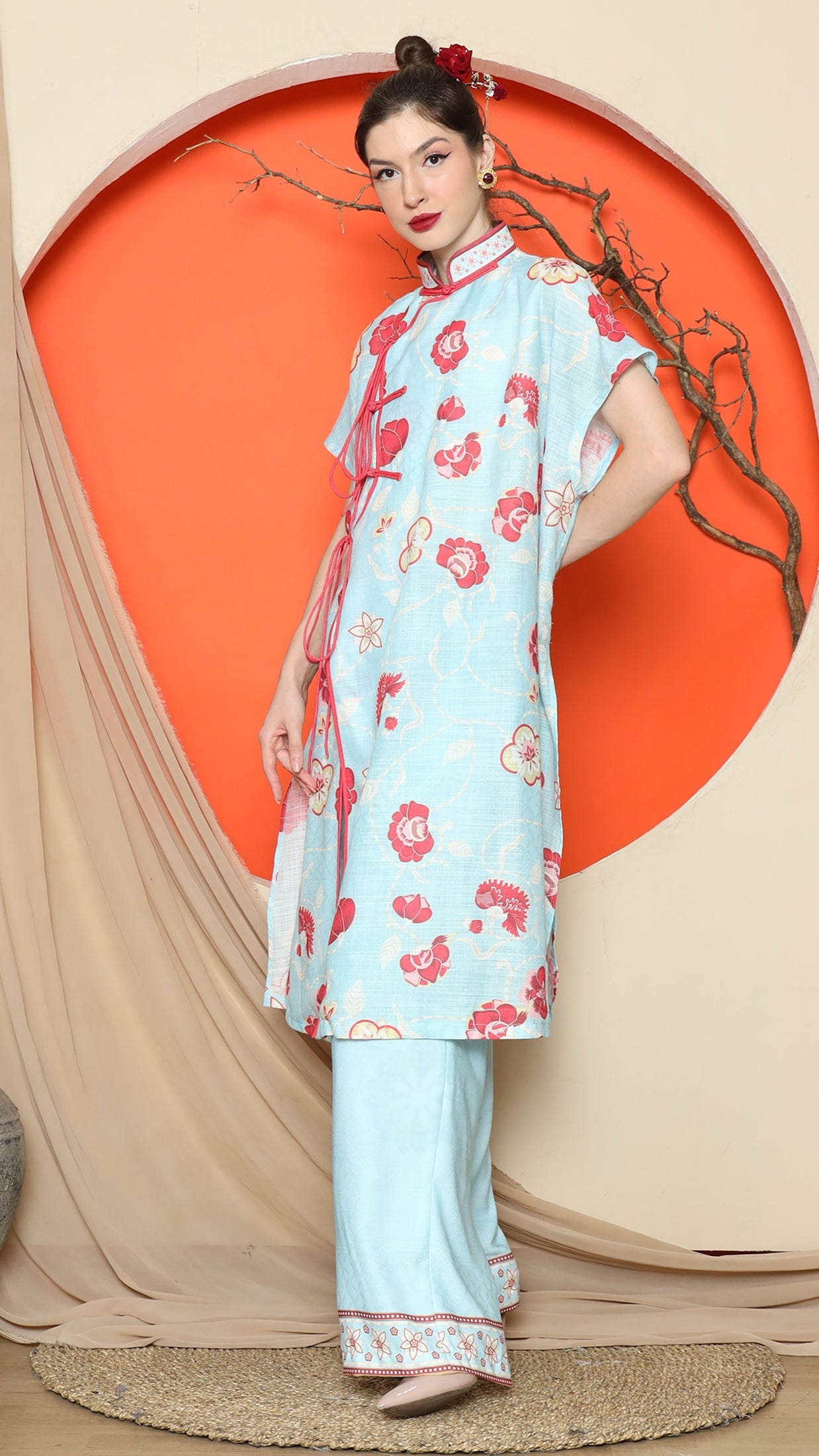 KANZI COLLECTION | Blue Oriental Floral Cheongsam Pant Set