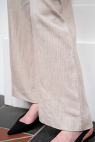OLIVE BASICS | Jesse Wide-Leg Pocket Pants in TENCELâ„¢ Linen