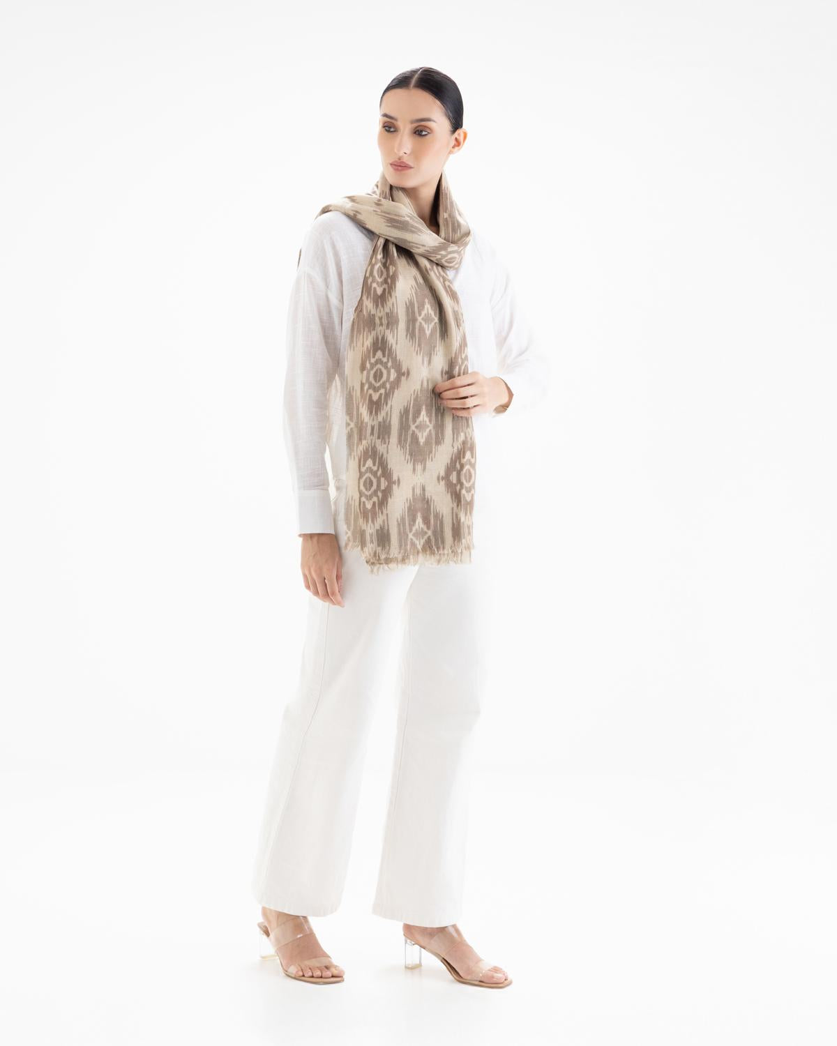 QUEENMARK | AN Patola Ikat Print Ivory Beige