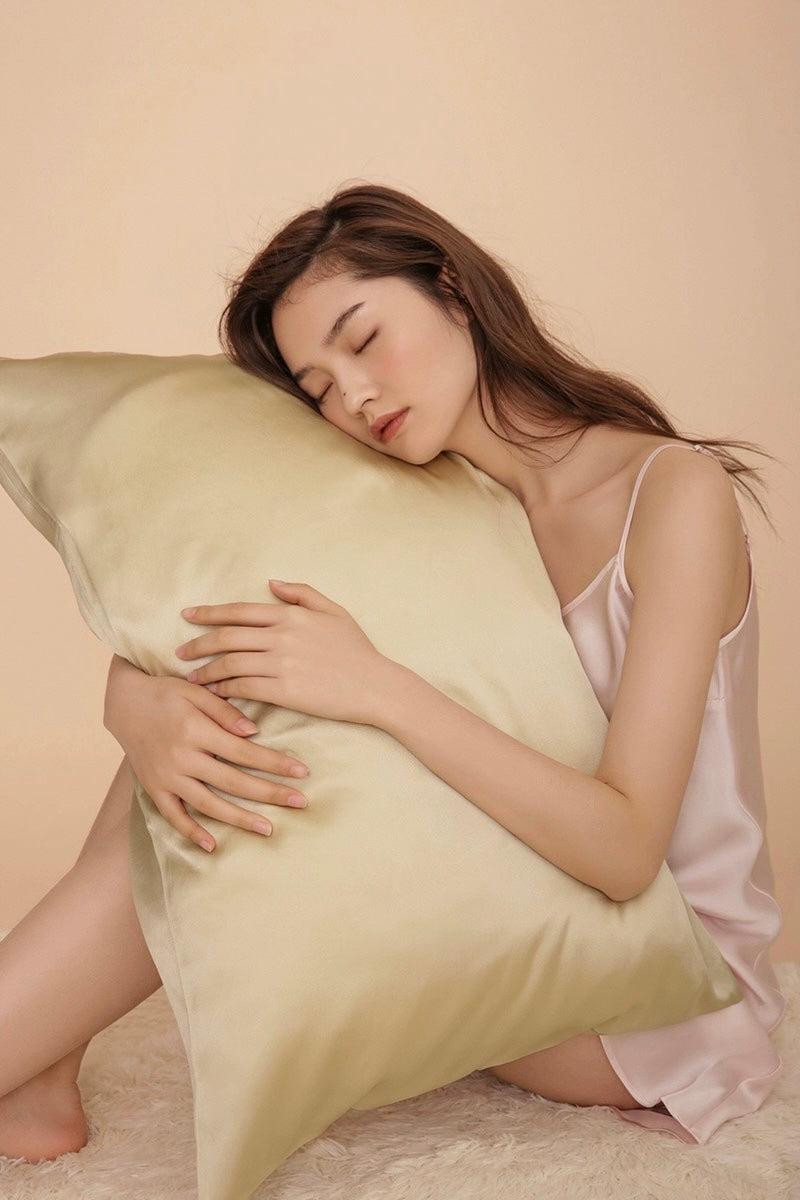 BELLS & BIRDS | Mulberry Silk Pillowcase
