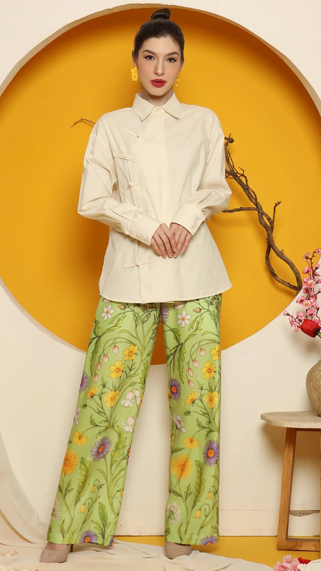 KANZI COLLECTION | Cheongsam Shirt With Green Flower Pants Set