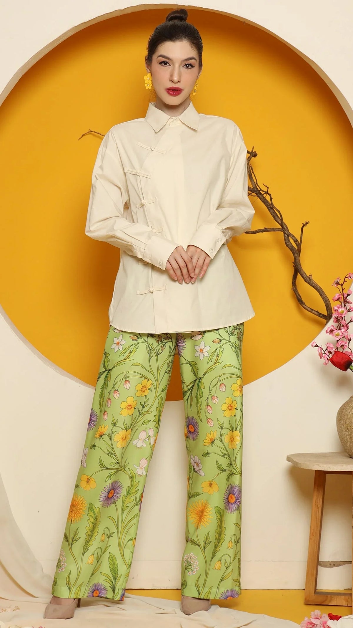 KANZI COLLECTION | Cheongsam Shirt With Green Flower Pants Set