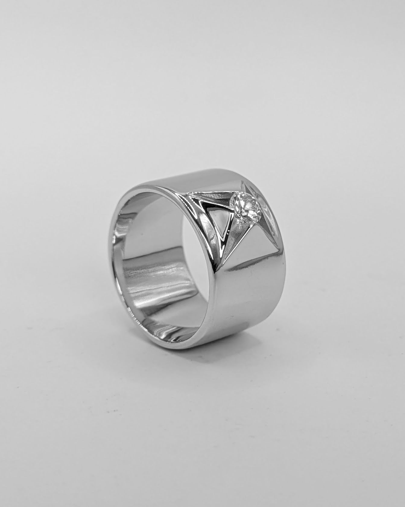 MAISON MUGEN | RUBIK XOXO Ring