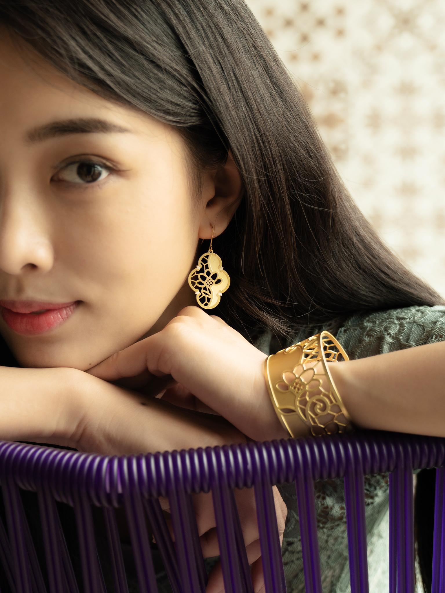 EMBRACE JEWELLERY | Lace Hook Earrings