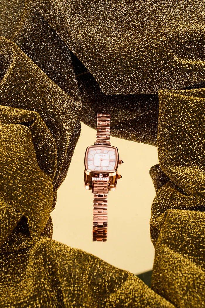 BLACK BY BLUE BRAVE | THCN T· II White Mother-of-Pearl Dial Bracelet Watch