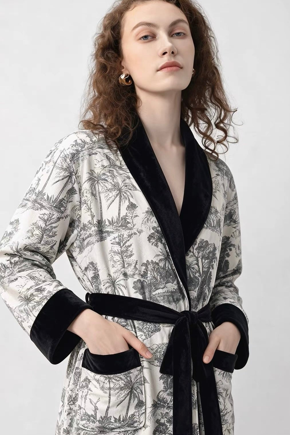 BELLS & BIRDS | Jardin Plush Robe