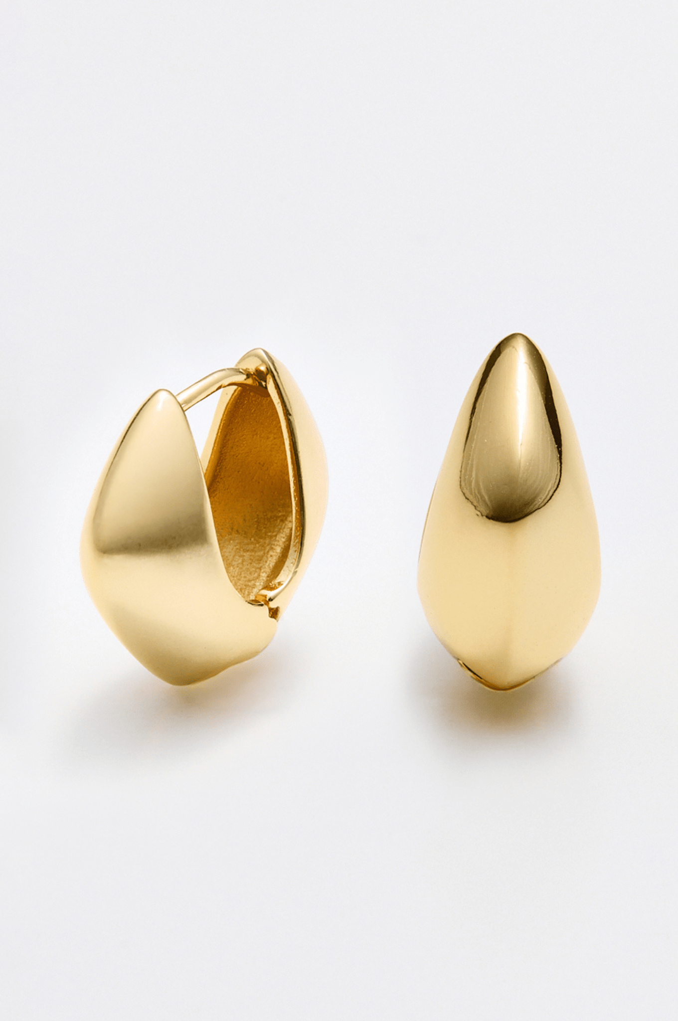 LARA & ELA | Late Checkout Earrings