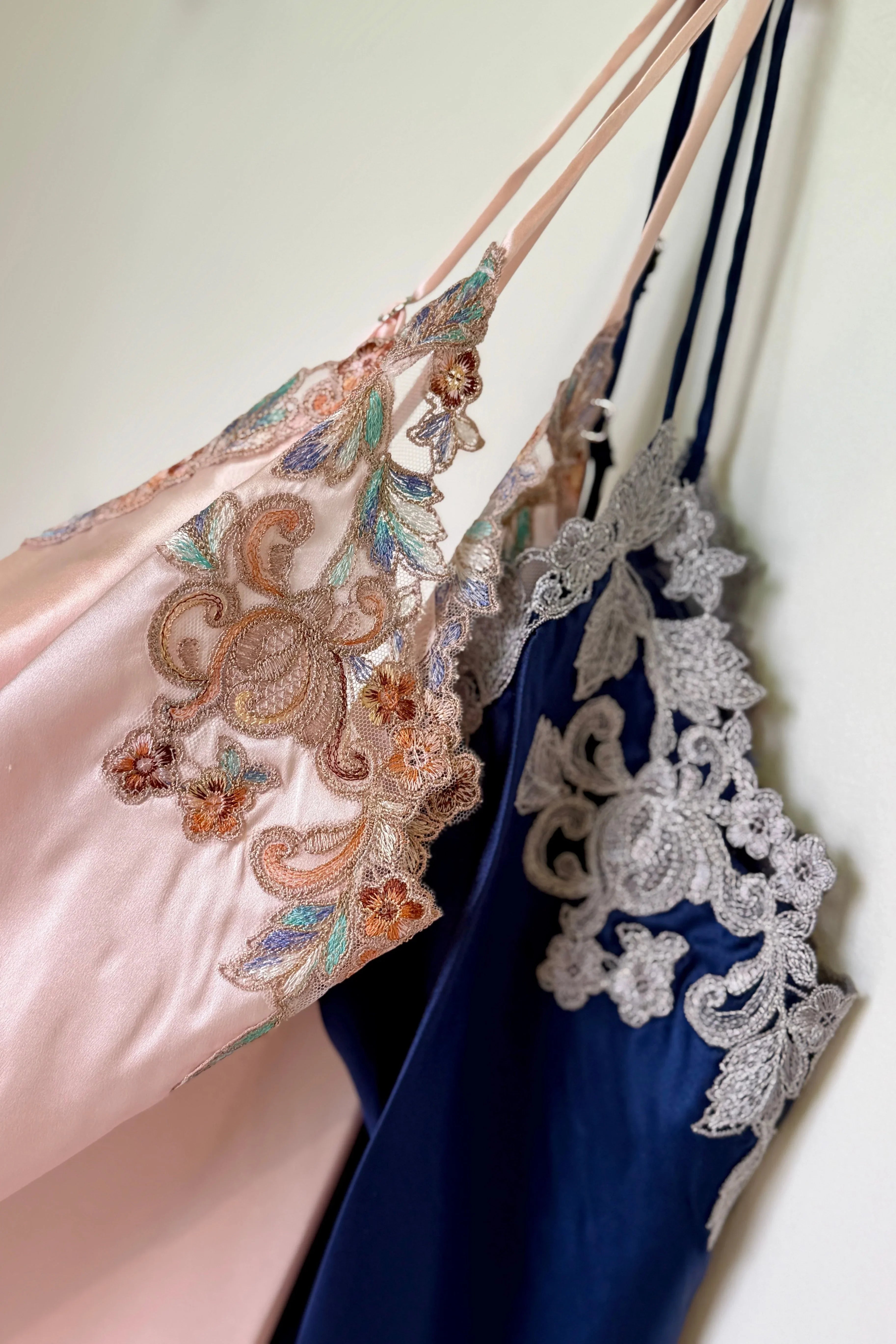 BELLS & BIRDS | Florentine Mulberry Silk Slip (Navy)