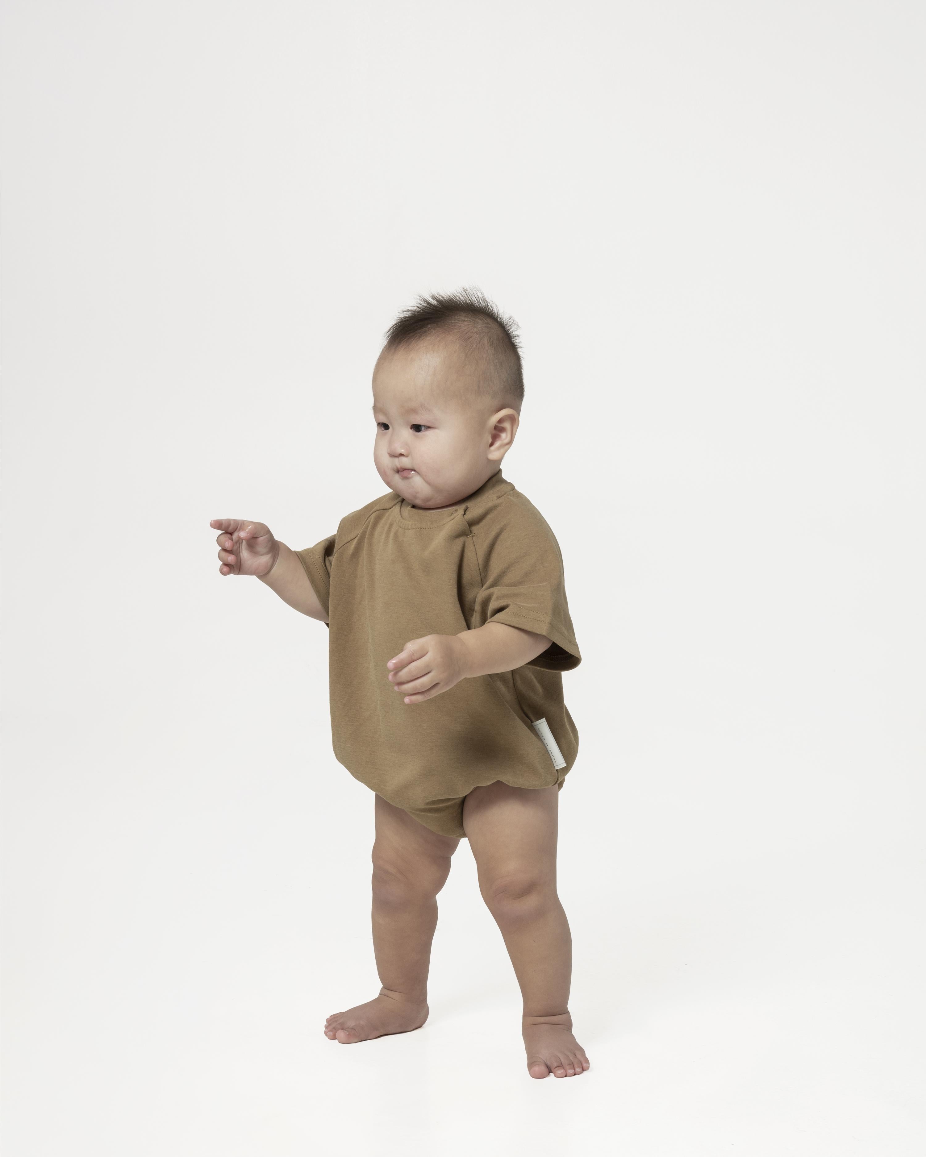GRAYE | Oversized Baby Onesie
