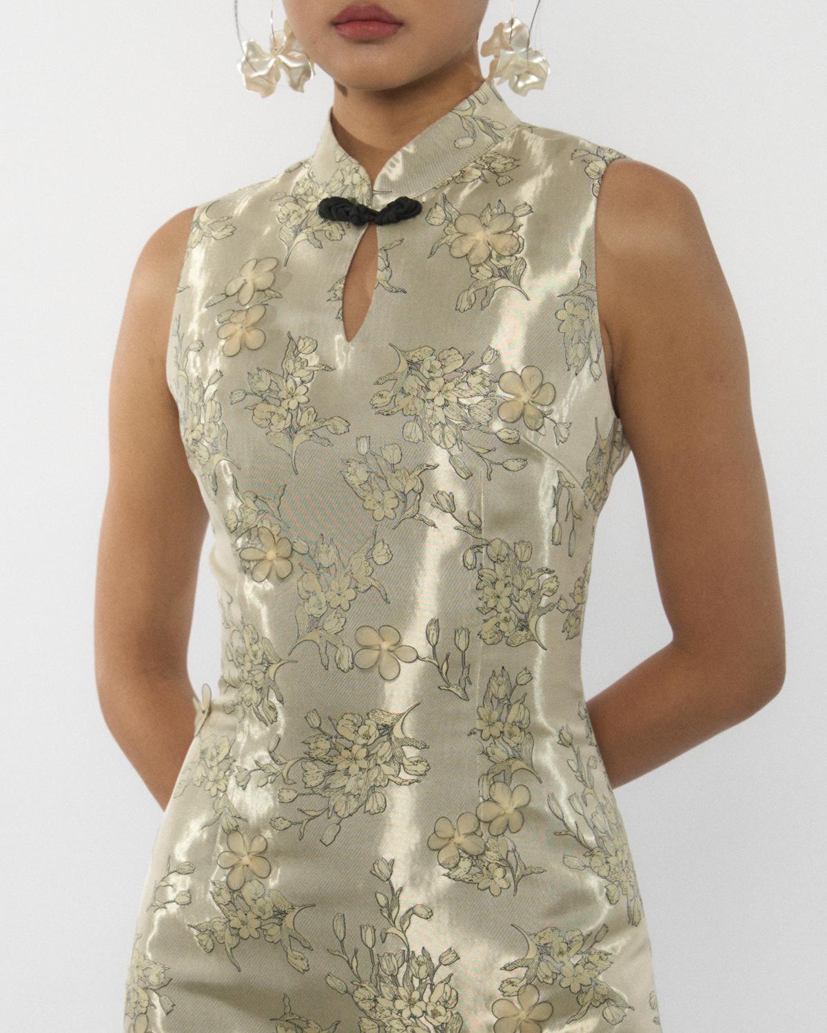 DRESSINGPAULA | Brocade Sleeveless Dress