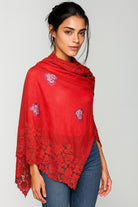 QUEENMARK | AN EMB Heart Design Red