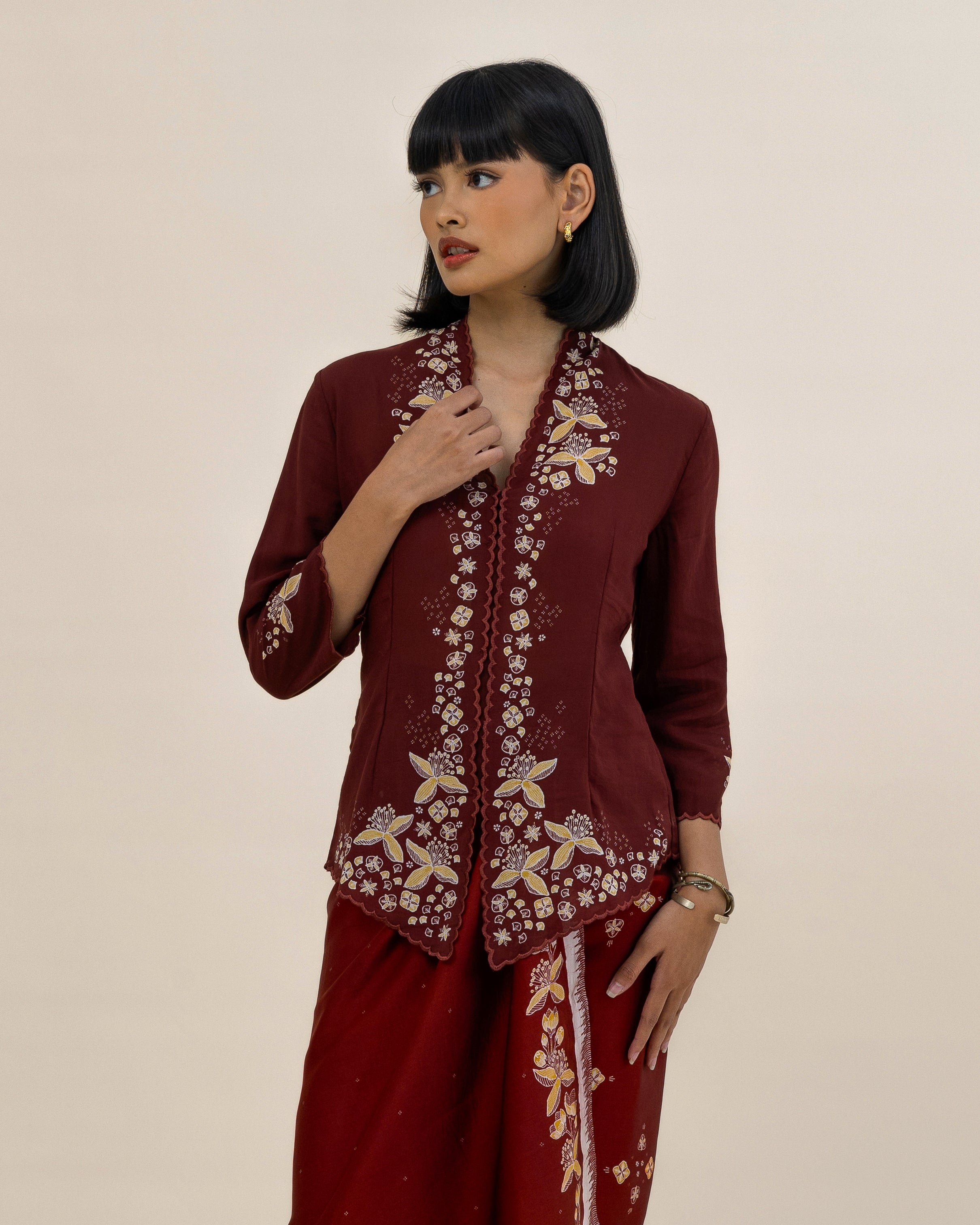 SUKKHA CITTA | SERIBU BUNGA - Kebaya Top