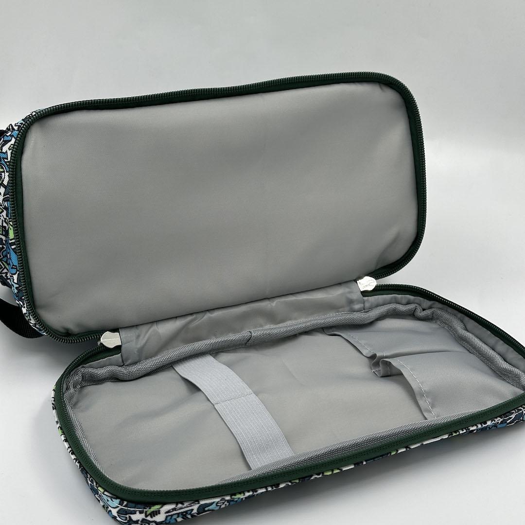 THE ART FACULTY | Travel Wash Bag