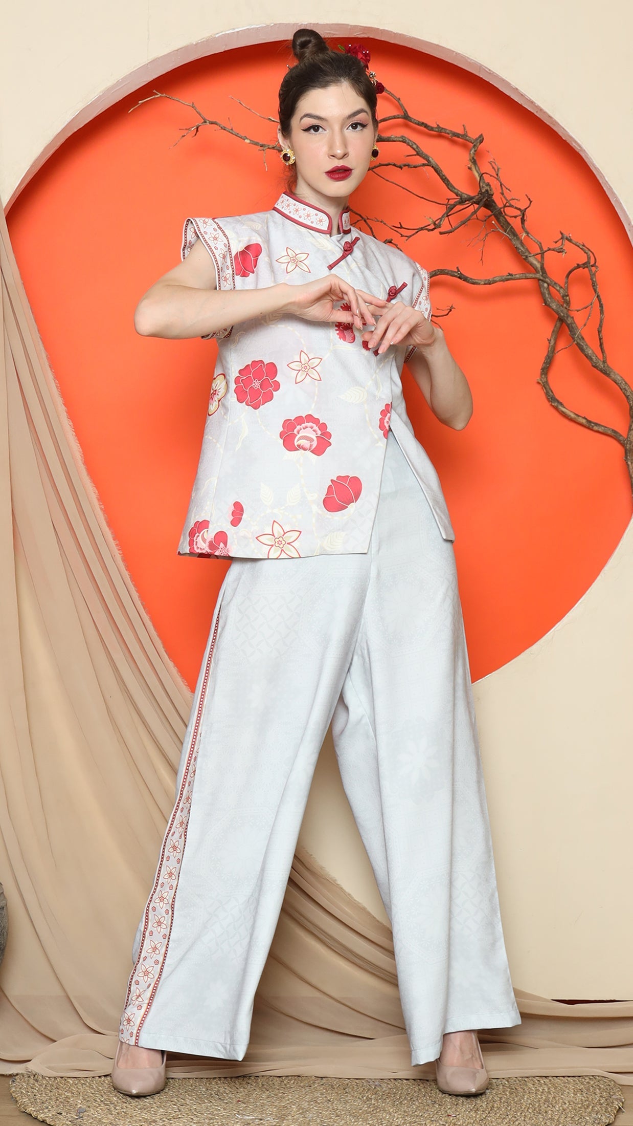 KANZI COLLECTION | Grey Cheongsam Floral Vest With Wide Leg Pant Set