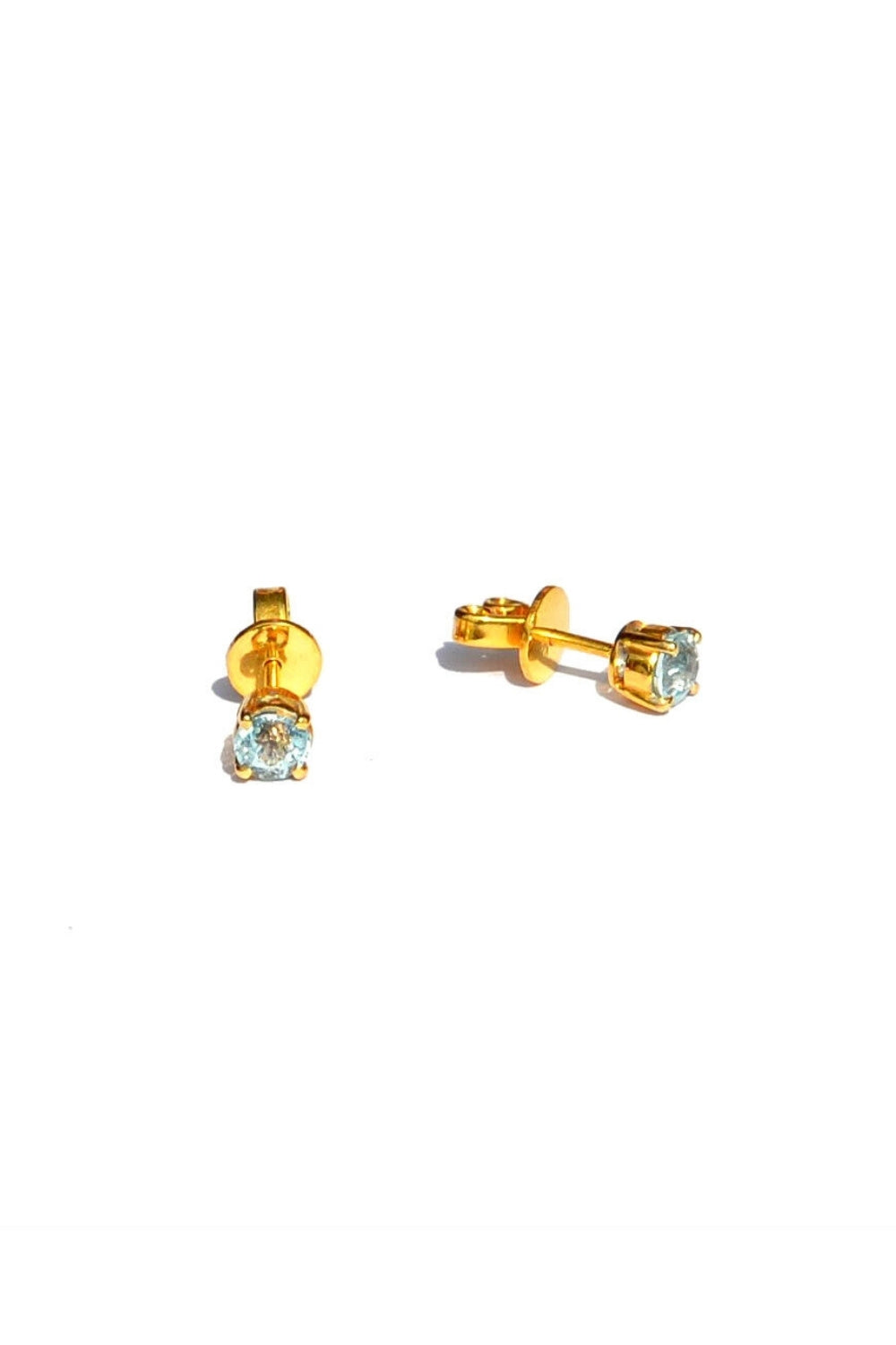 CREATIVE JEWELLERY STUDIO | Burmese Aquamarine, Yellow Gold Stud Earrings by Design of Gems