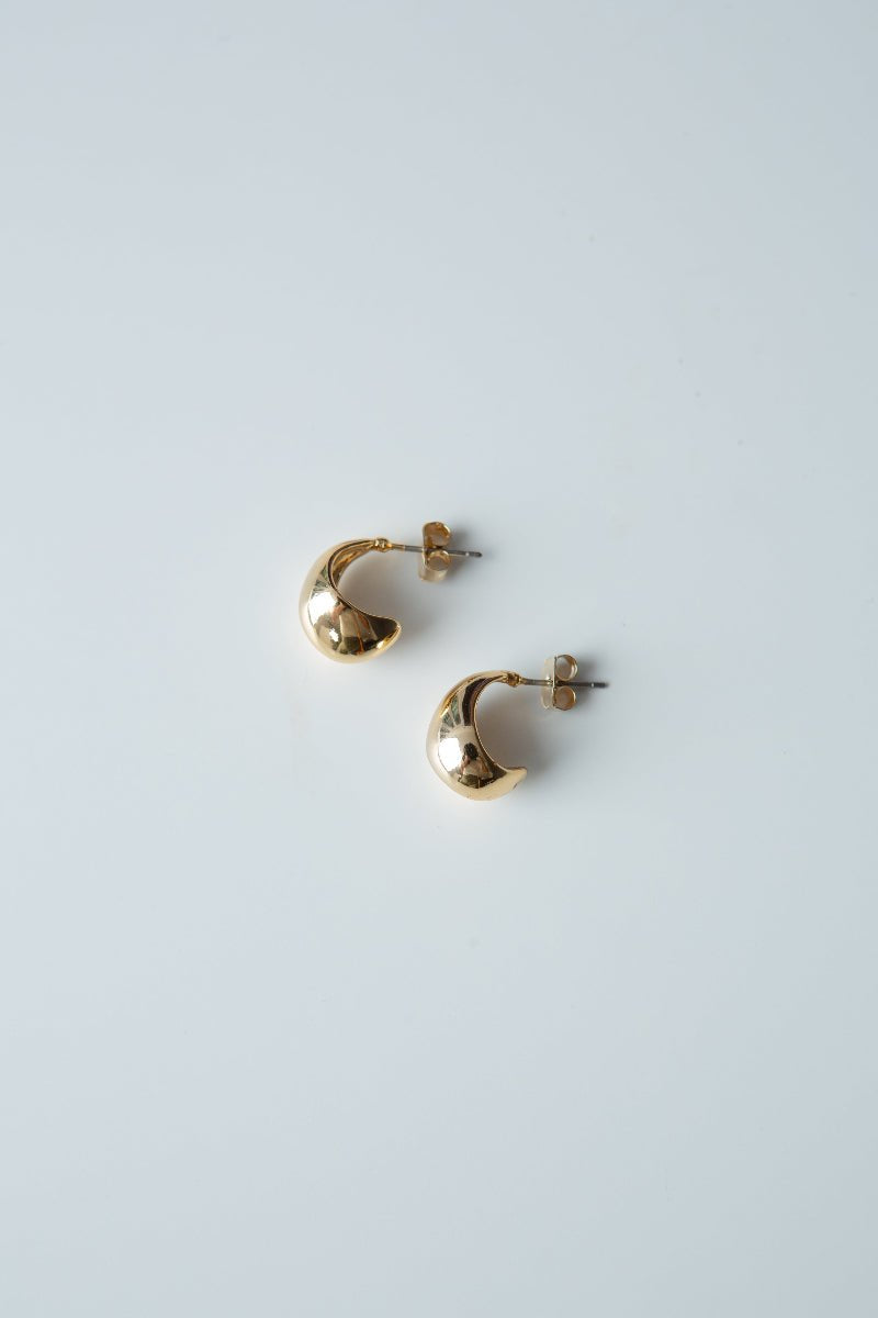 SAERO COLLECTIVE | Dewdrop Earrings Gold
