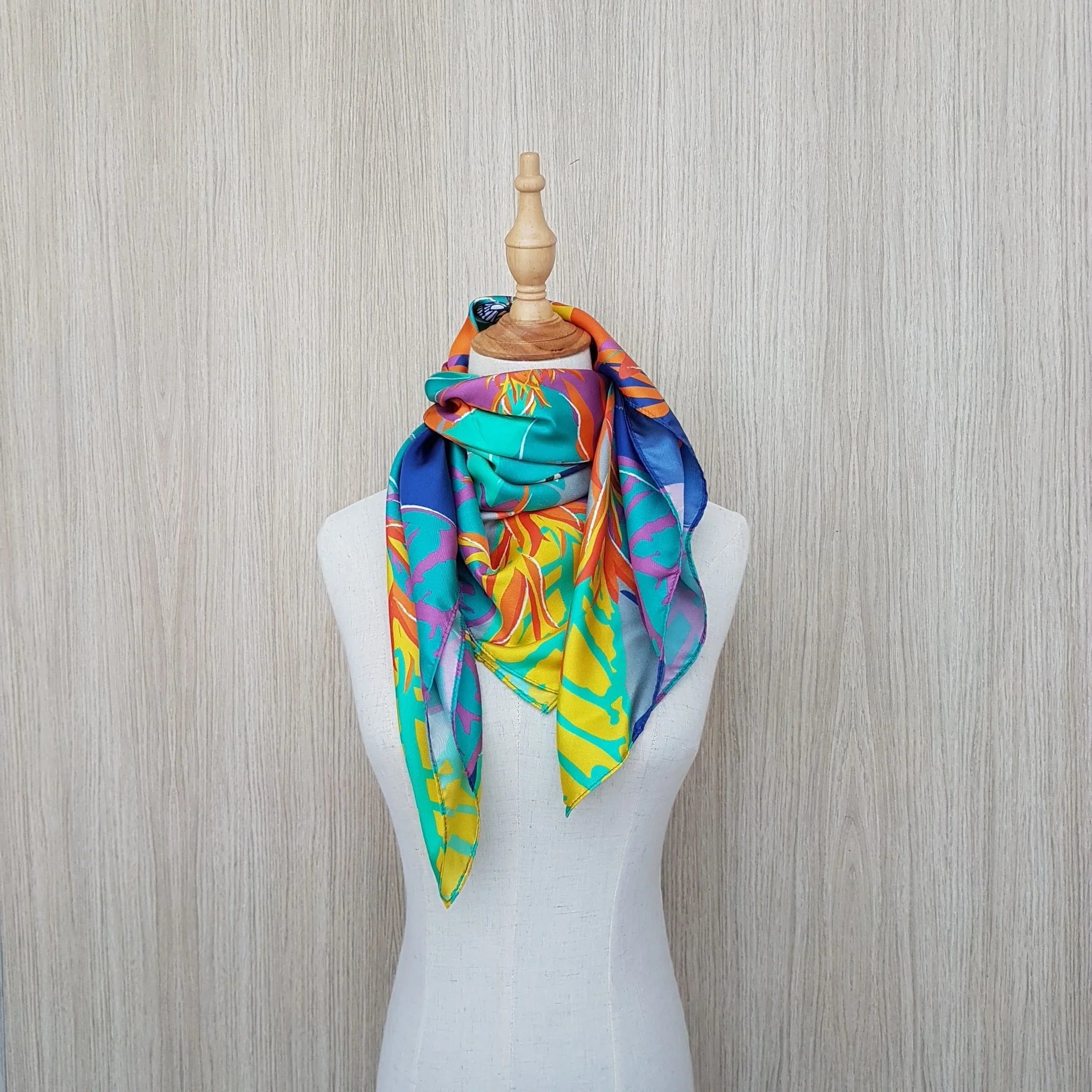 BINARY STYLE | Blooms and Butterflies of Singapore Silk Square Scarf 87x87cm