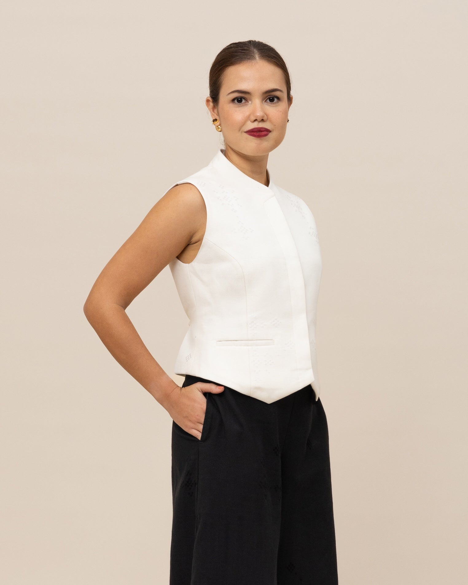 SUKKHA CITTA | ANGKASA - Structured Vest