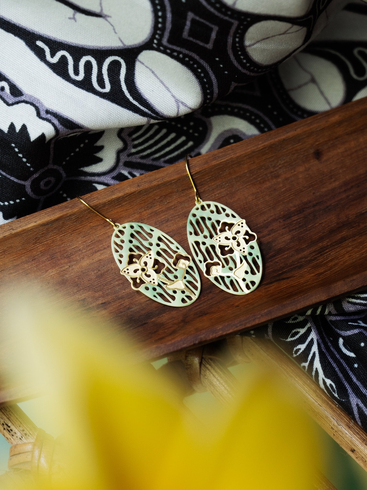EMBRACE JEWELLERY | Parang Floral Earrings