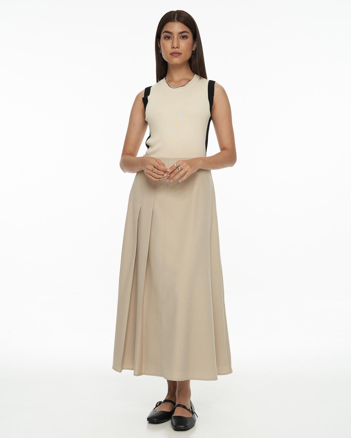 DRESSINGPAULA | 2-Tone Ribbed Knit Vest