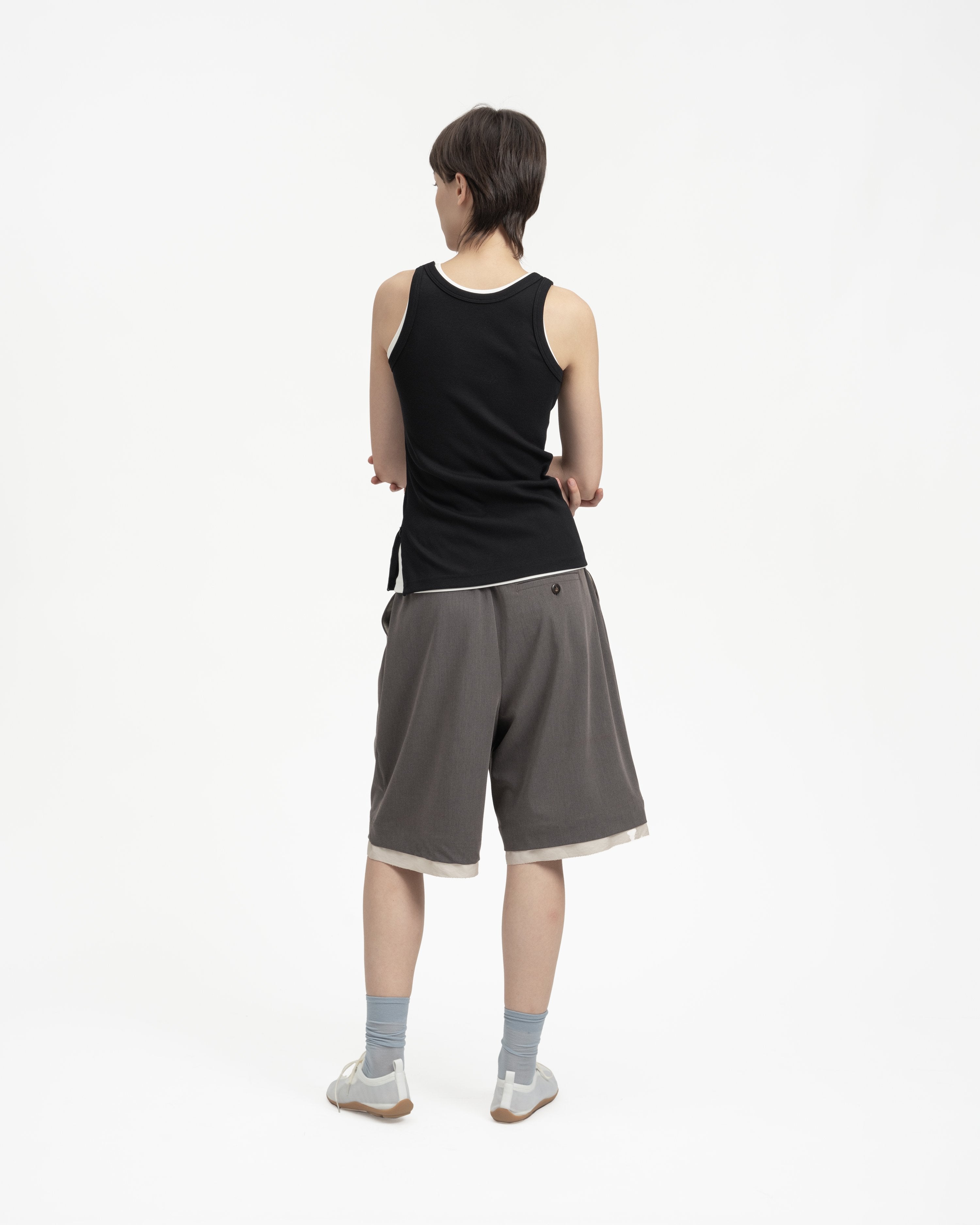 GRAYE | Vent Rib Tank Black