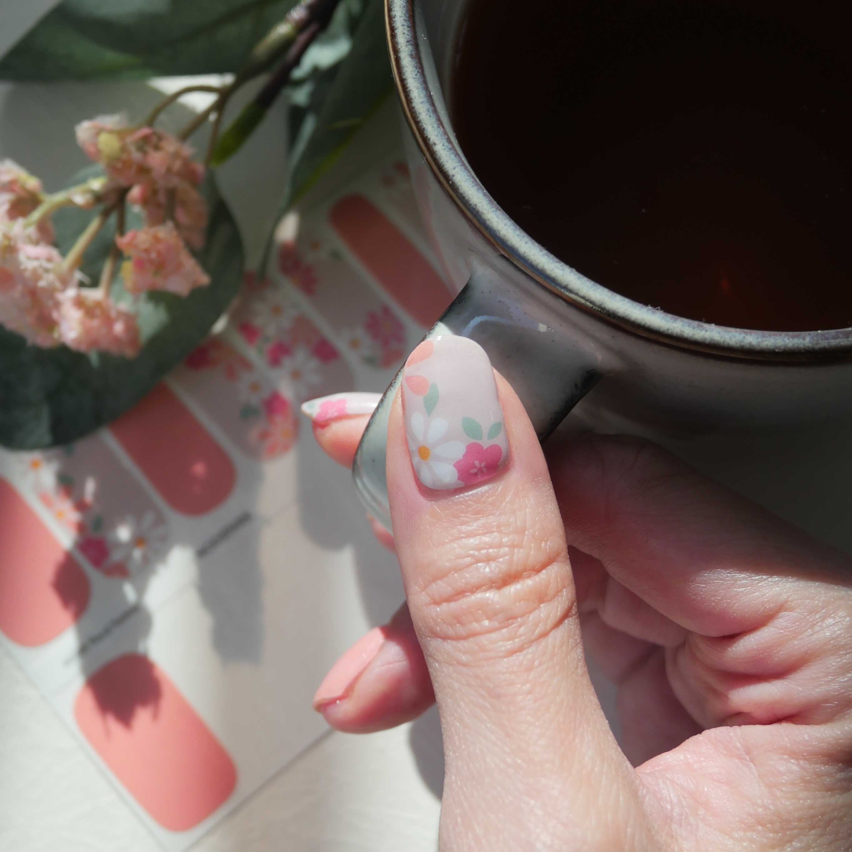 NODSPARK | Floral Fantasy Nail Wrap Manicure
