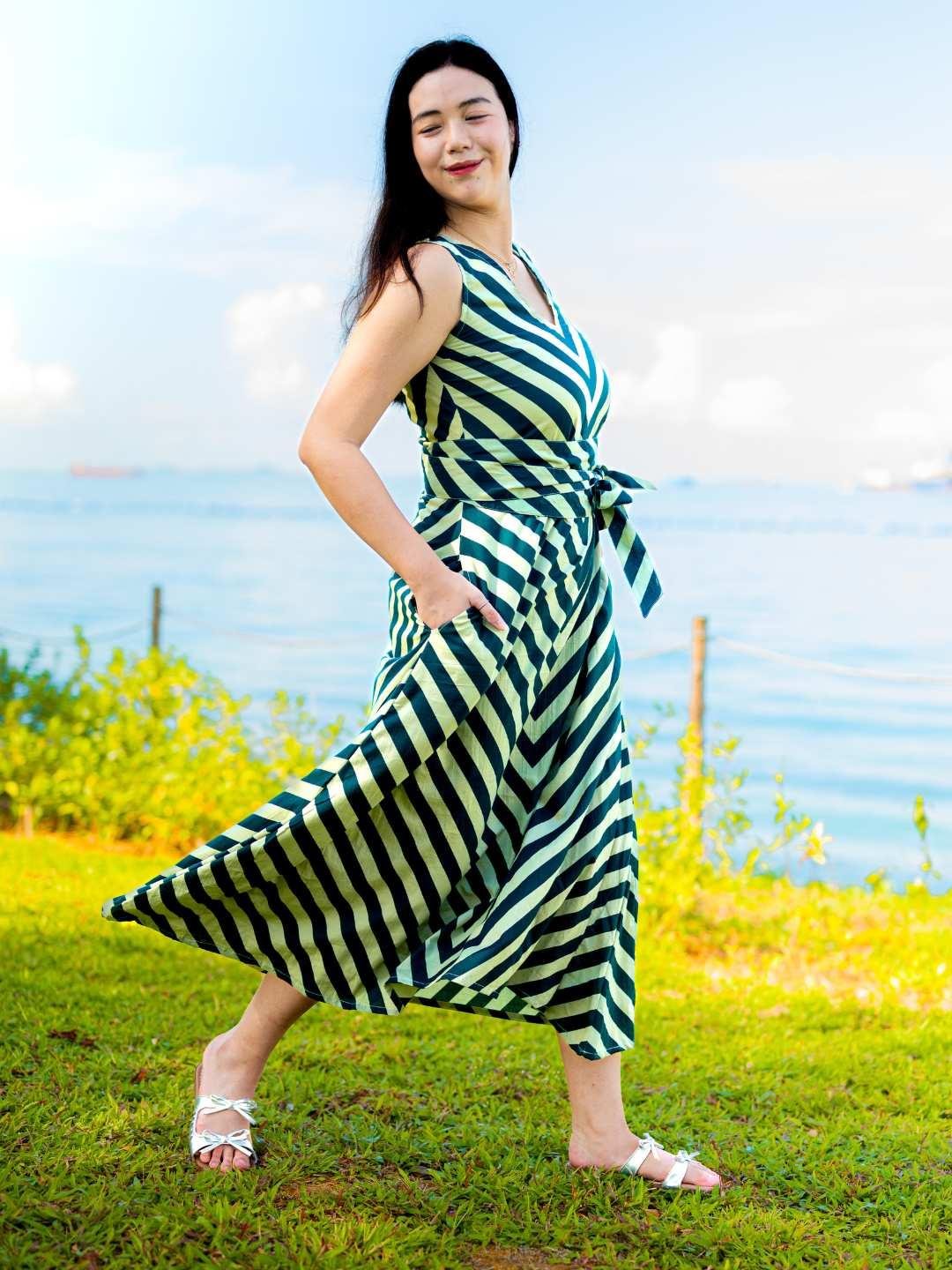 NIMBU | Vela Women's Wave Dress In Green With Obi Belt