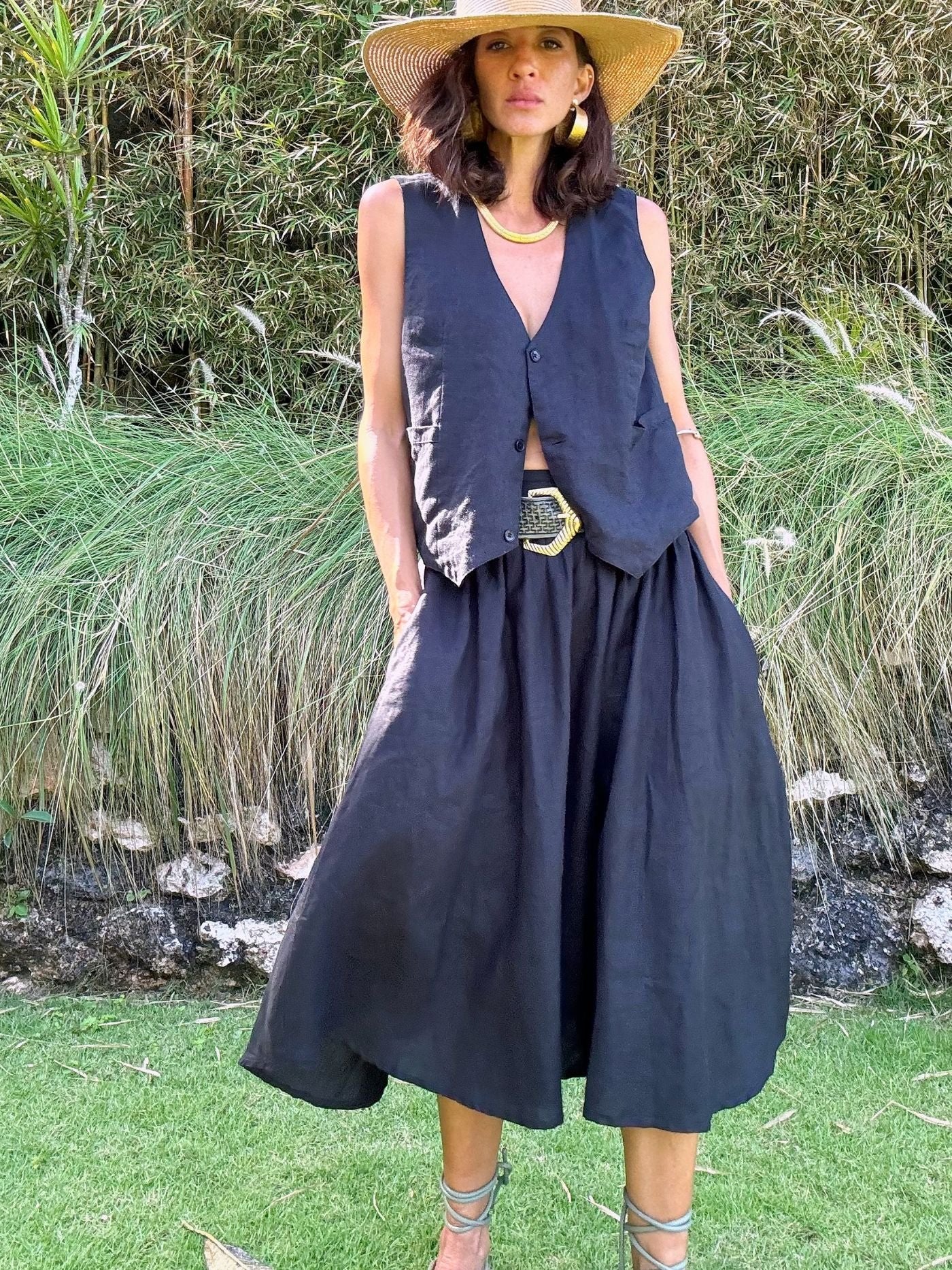 EDITION LIMITEE SINGAPORE | Short Skirt | Black