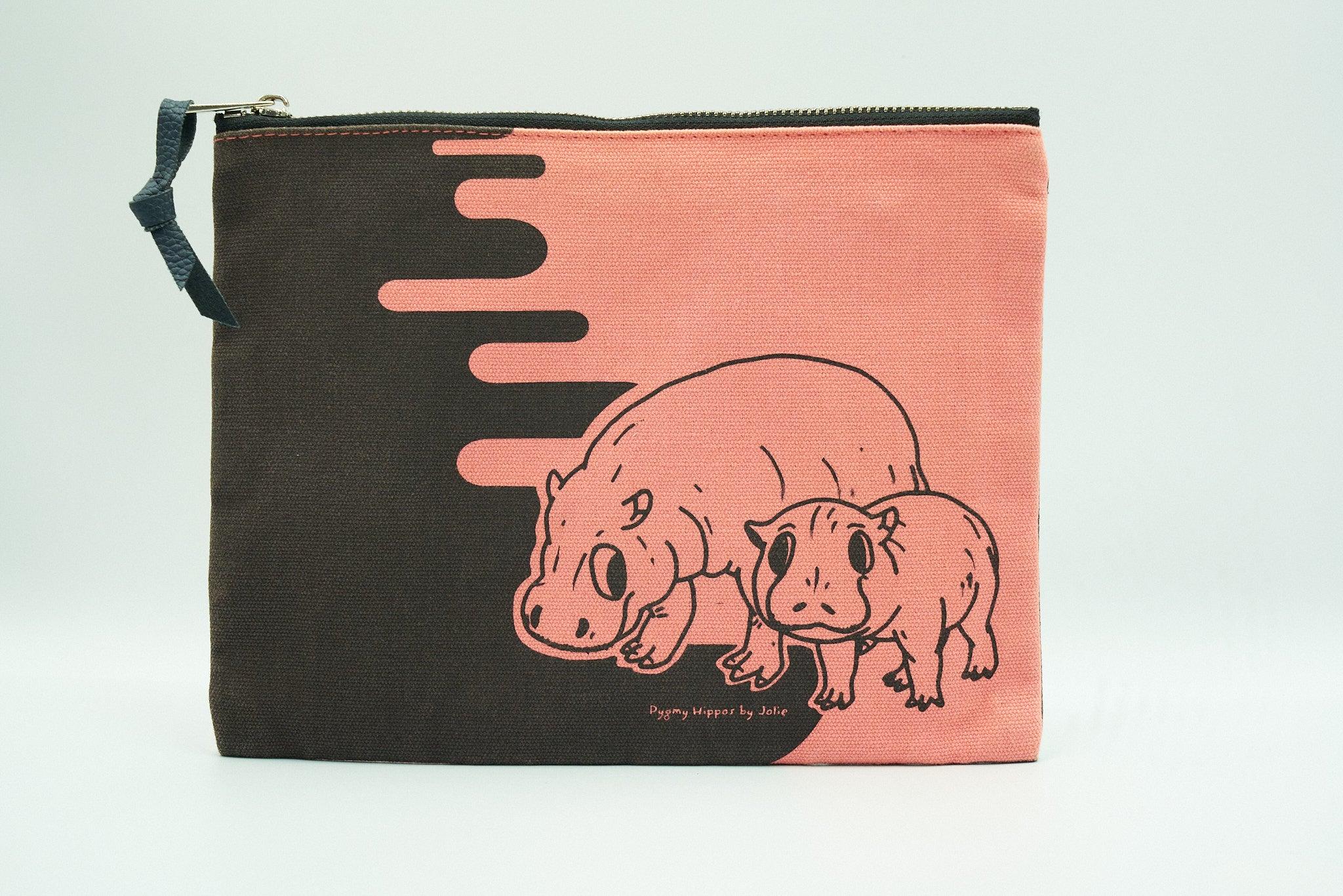 THE ANIMAL PROJECT | Pouch