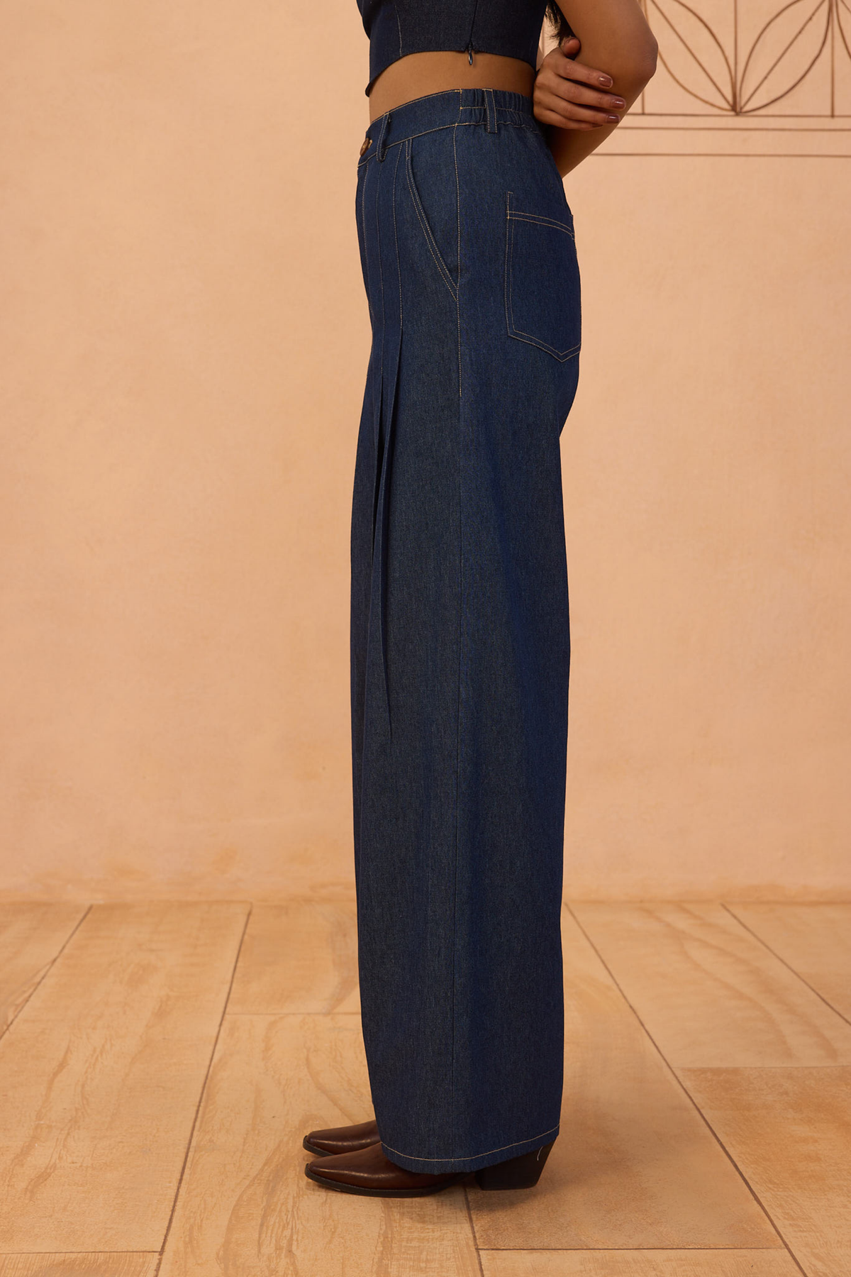 SUI | Heirloom Sustainable Denim Pleated Jeans