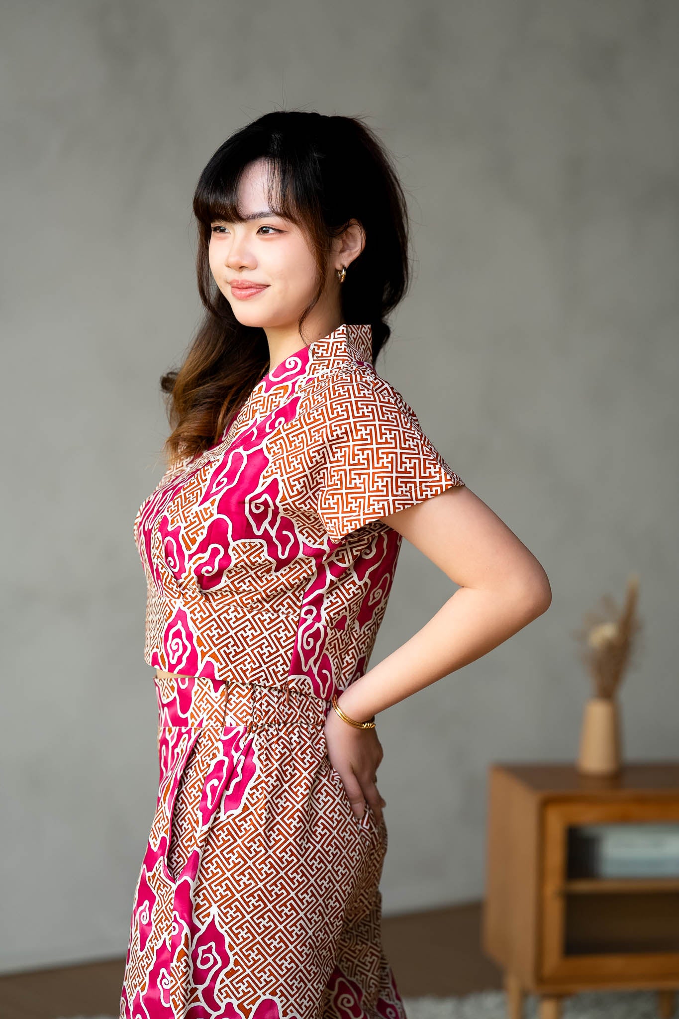 STUDIO GYPSIED | Batik Banded Crop Top In Tumbuh Pink