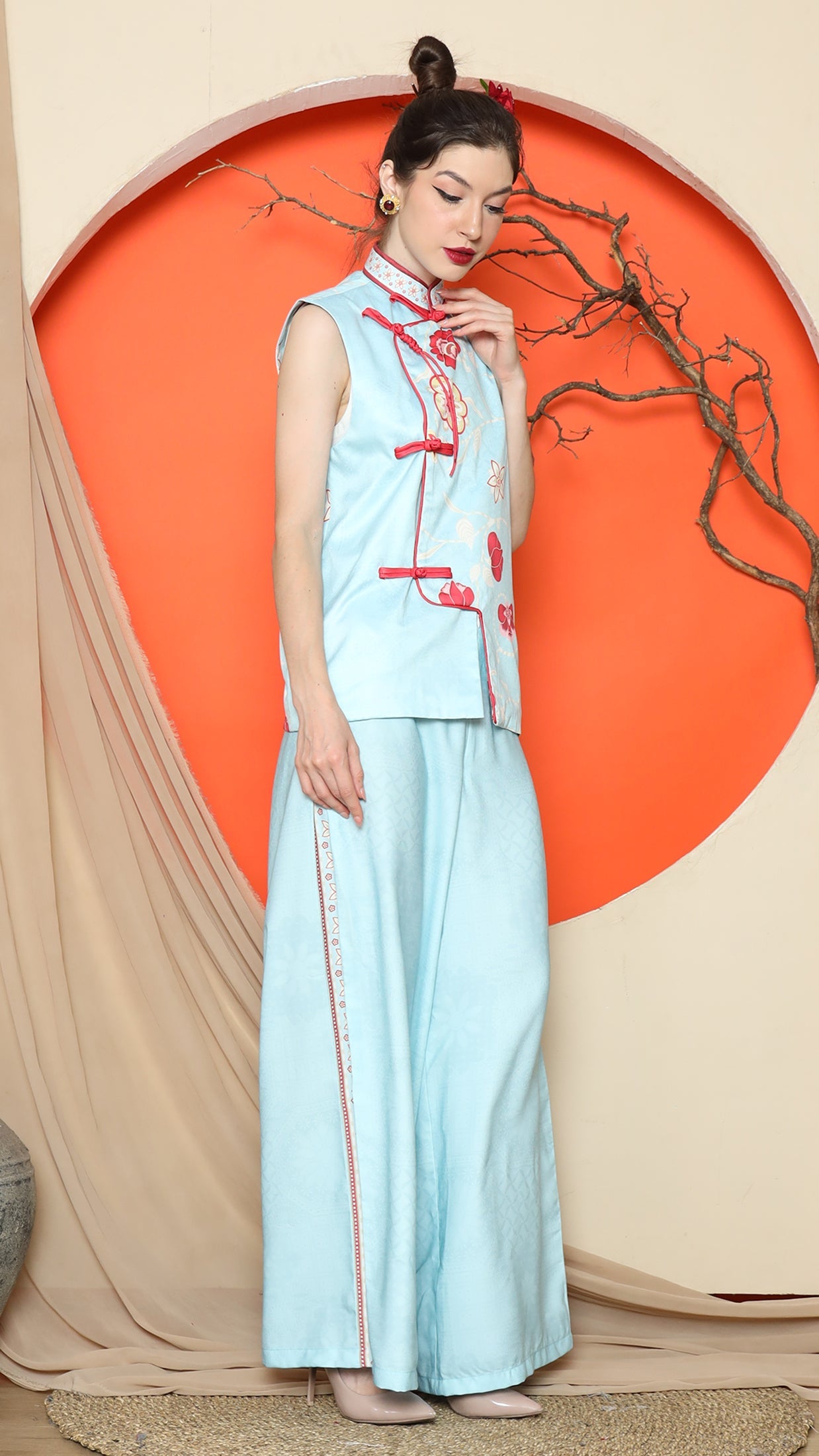 KANZI COLLECTION | Blue Cheongsam Floral Vest With Pant Set