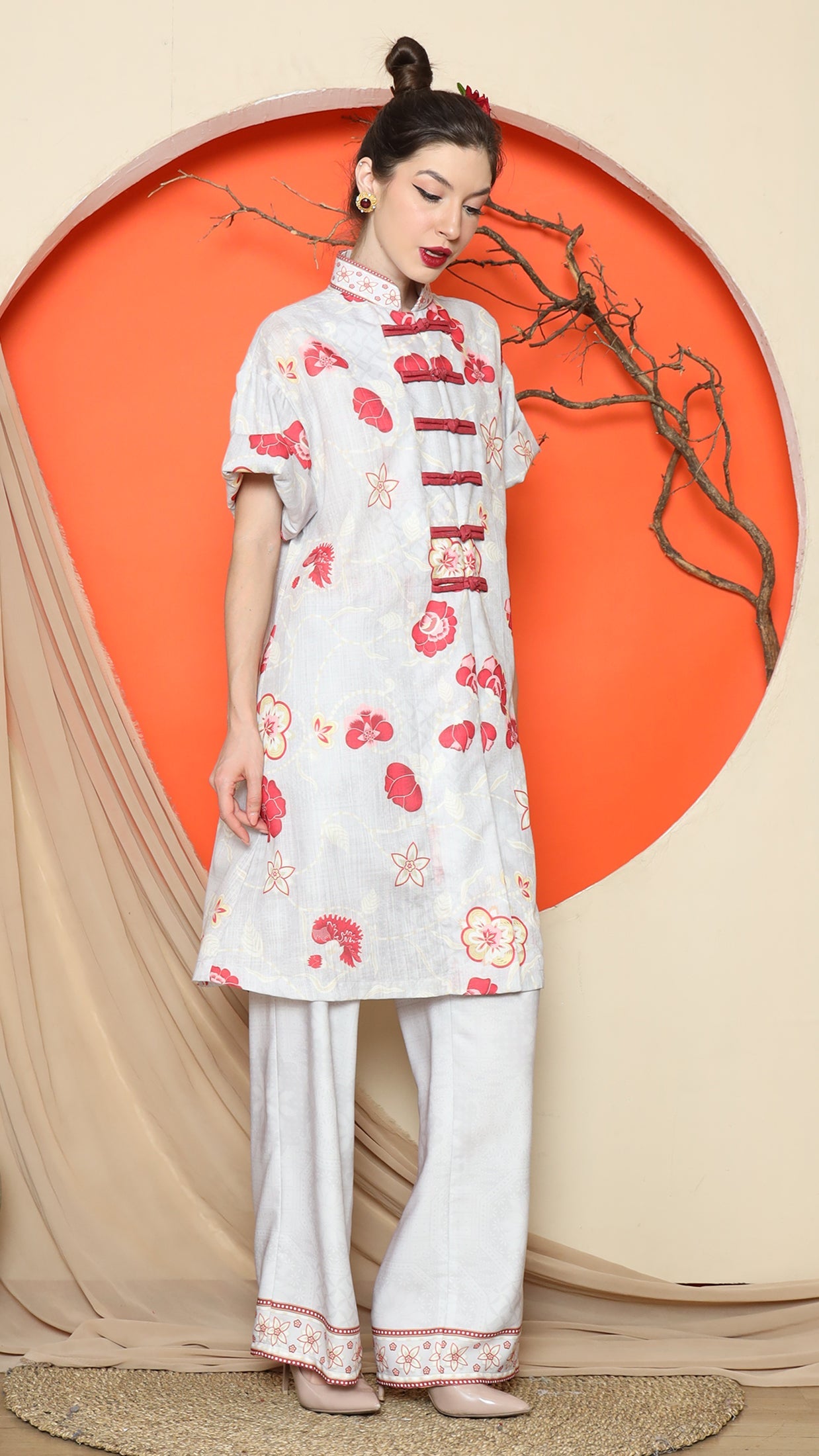 KANZI COLLECTION | Grey Floral Cheongsam Pant Set