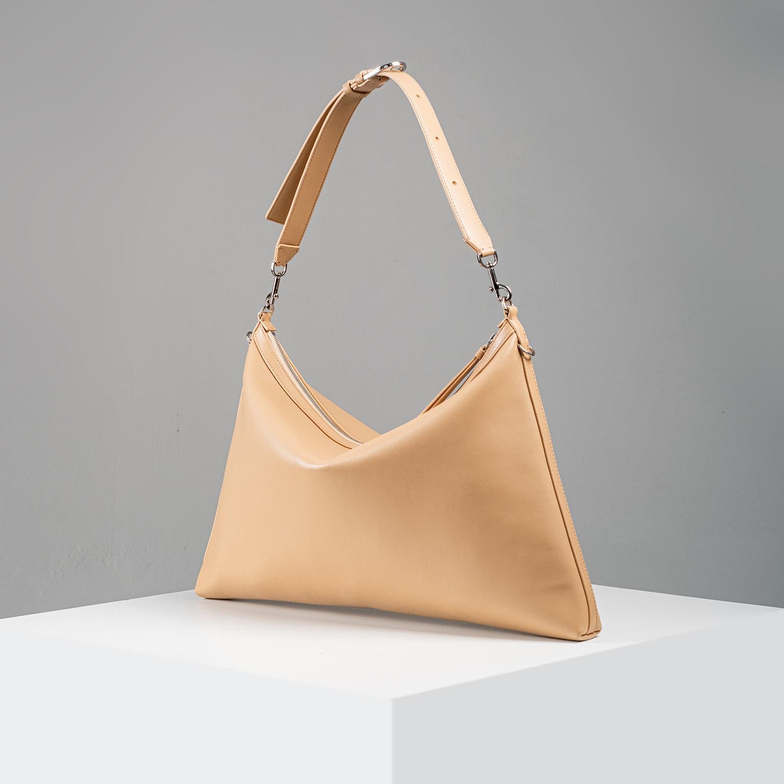 WU HAUS | Helix Leather Shoulder Bag