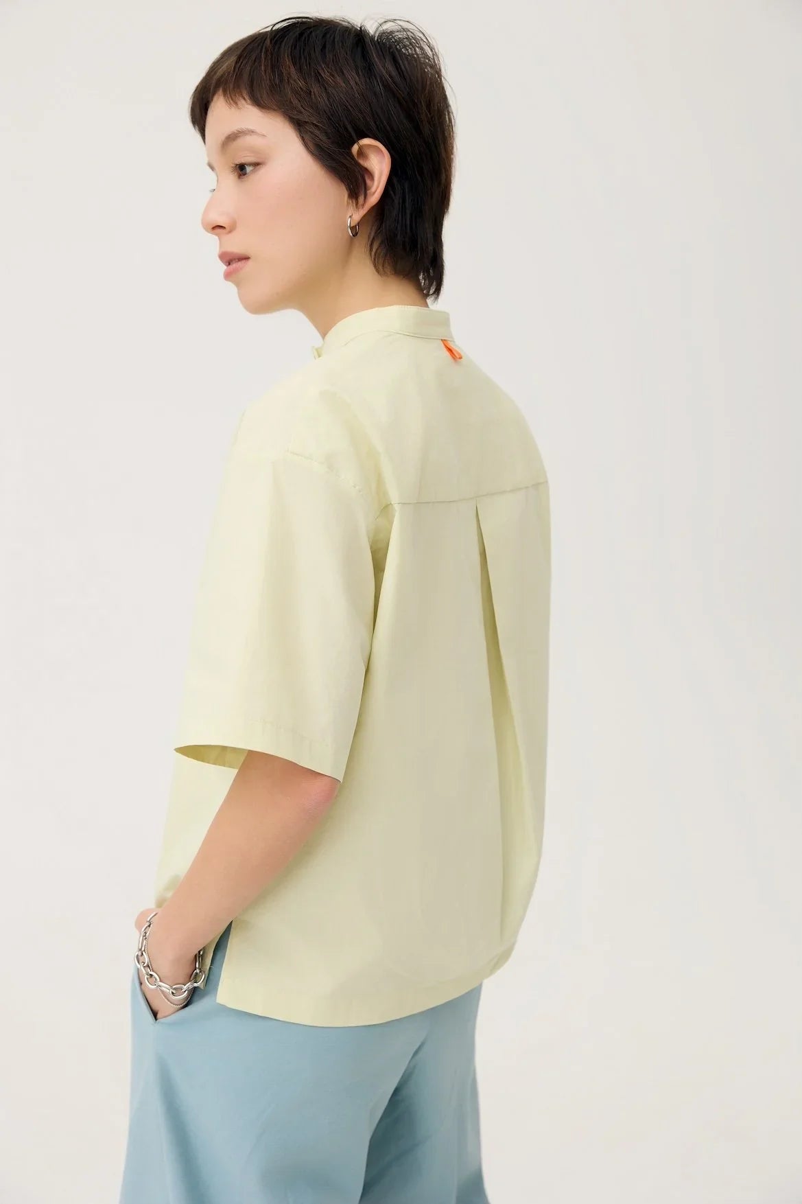 3EIGHTH | UTSURO Crop Shirt in Pandan Green