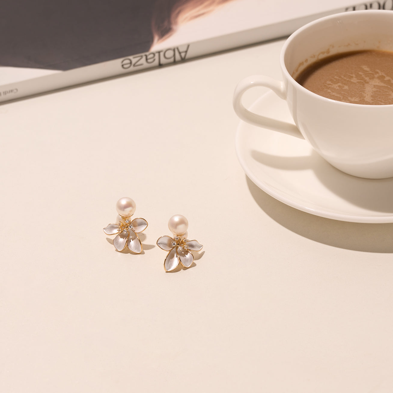 PEARLY LUSTRE | Top Grade Freshwater Pearl Earrings WE00802 | ORCHID