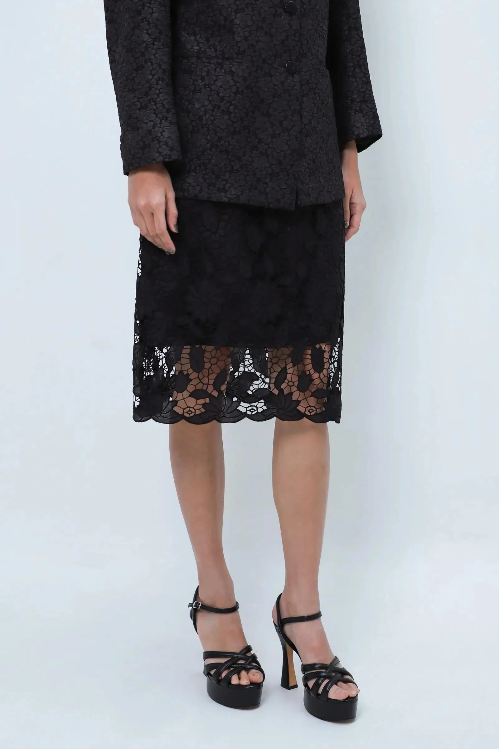 AESTHETIC PLEASURE | Lace Skirt