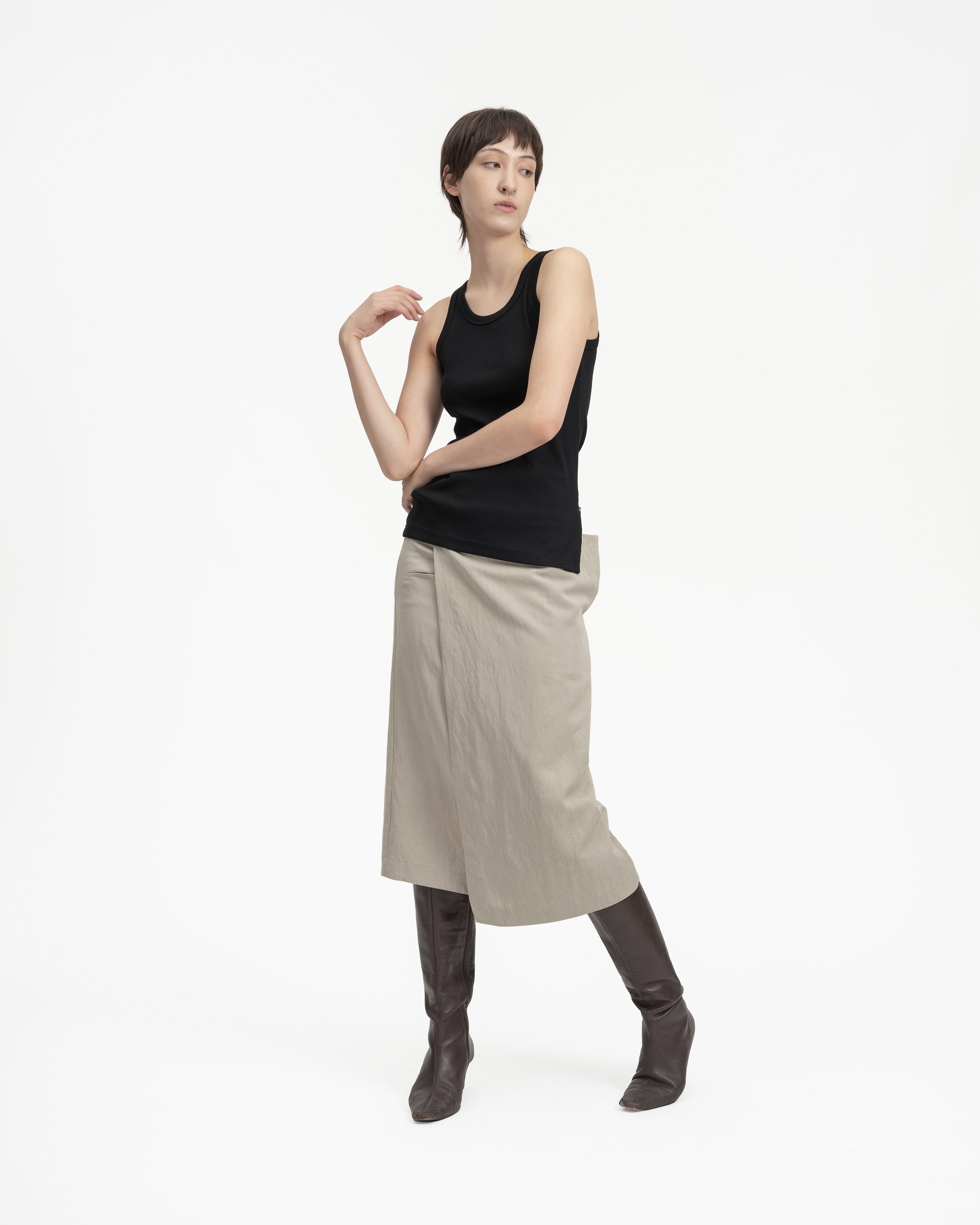 GRAYE | Vent Rib Tank Black