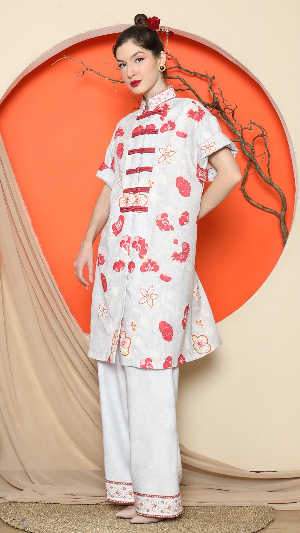 KANZI COLLECTION | Grey Floral Cheongsam Pant Set