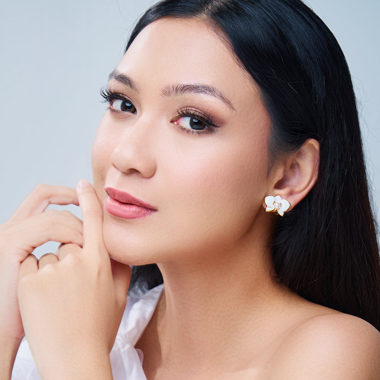 PEARLY LUSTRE | Clip-On Top Grade Freshwater Pearl Earrings WE00832 | ORCHID